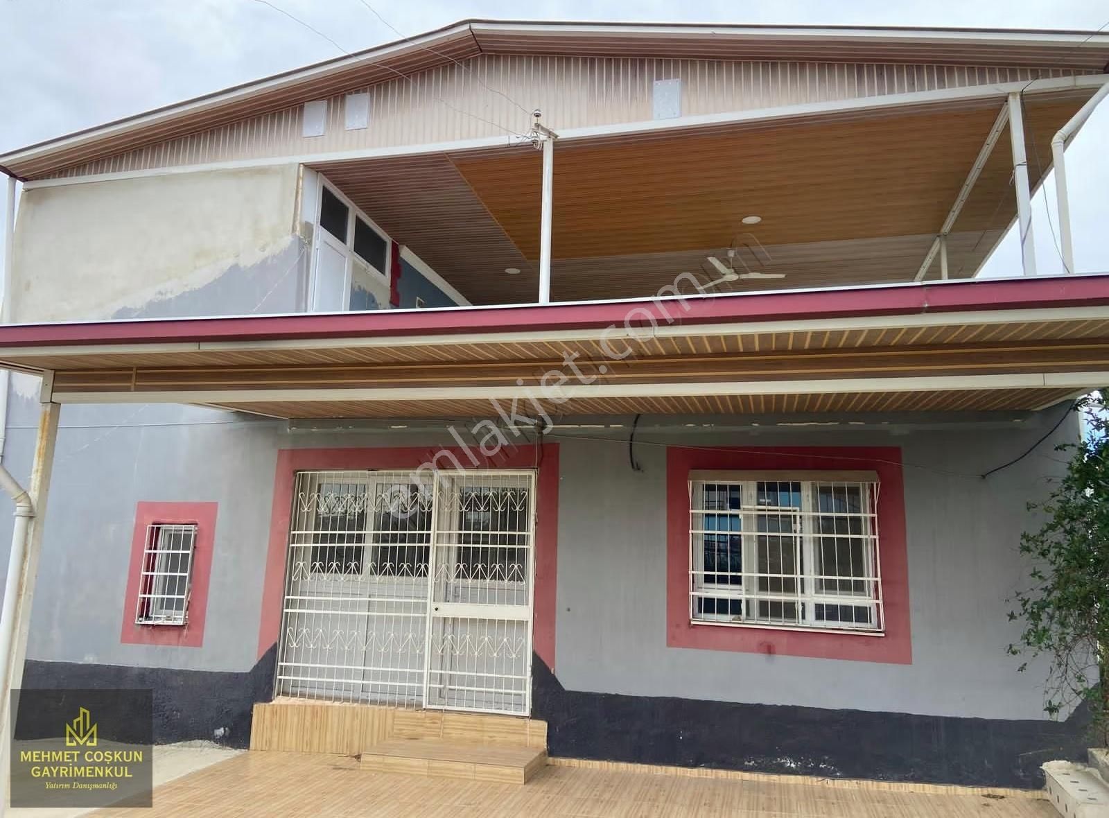 Adana Sarıçam Kılıçlı Mahallesi Müstakil Teraslı Geniş Bahçeli