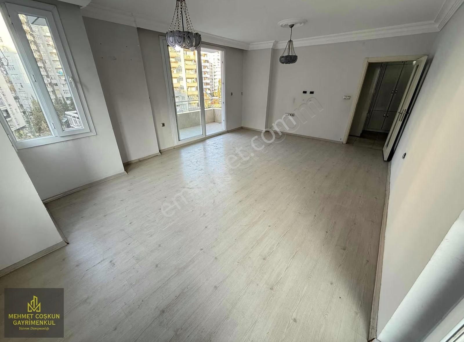 Mavibulvarda İskanlı K.mutfak Geniş Satılık 3+1 Daire