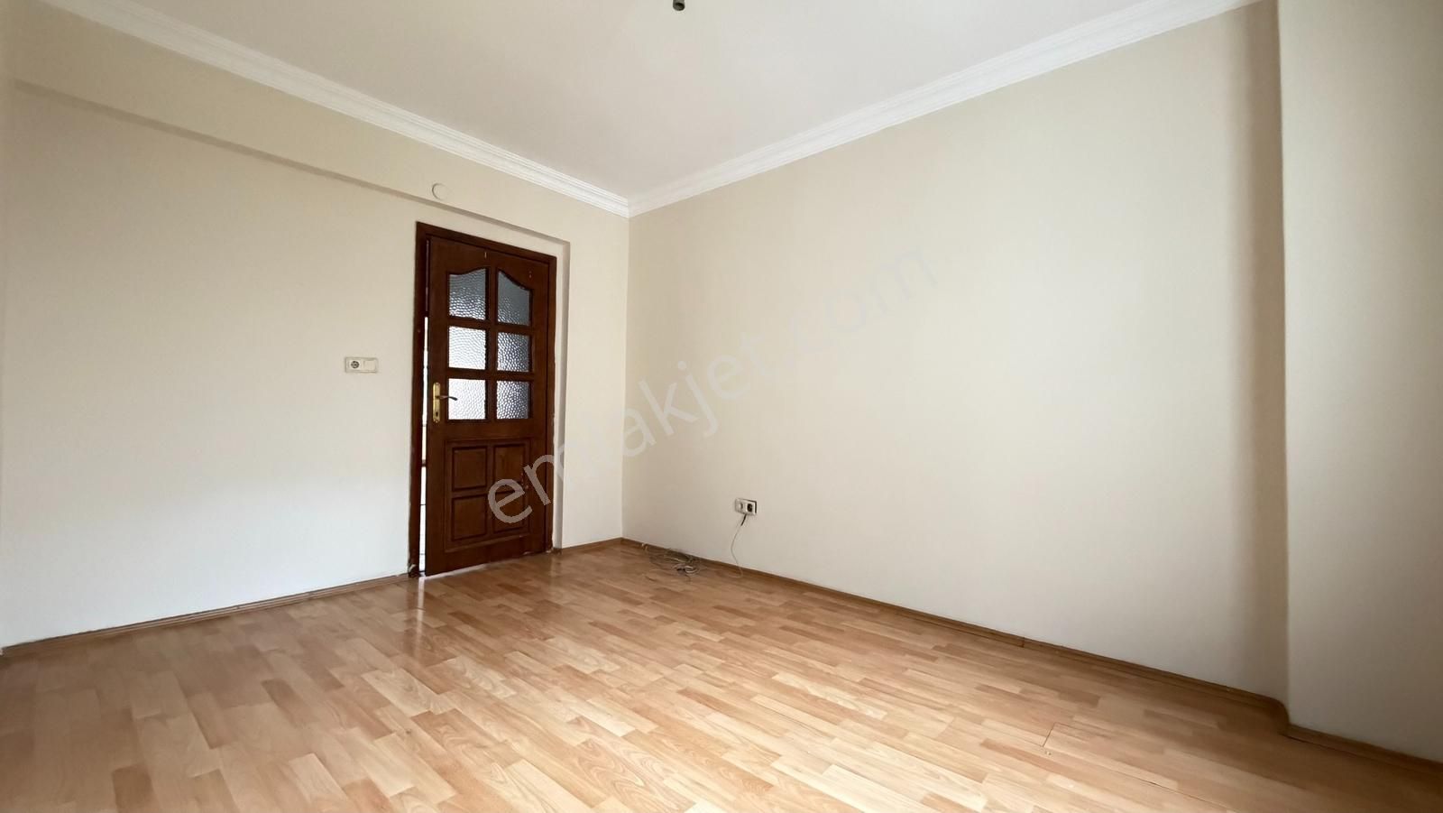 İlka'dan Talatpaşa Mh 2+1 Kiralık Daire Metrobüse 5 Dk Ara Kat - Görsel 3