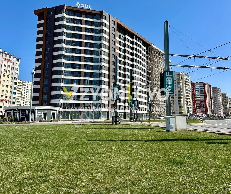 Kiralık...! 2+1 Bağımsız Mutfak Merkezi Konum Tramvay Yanı