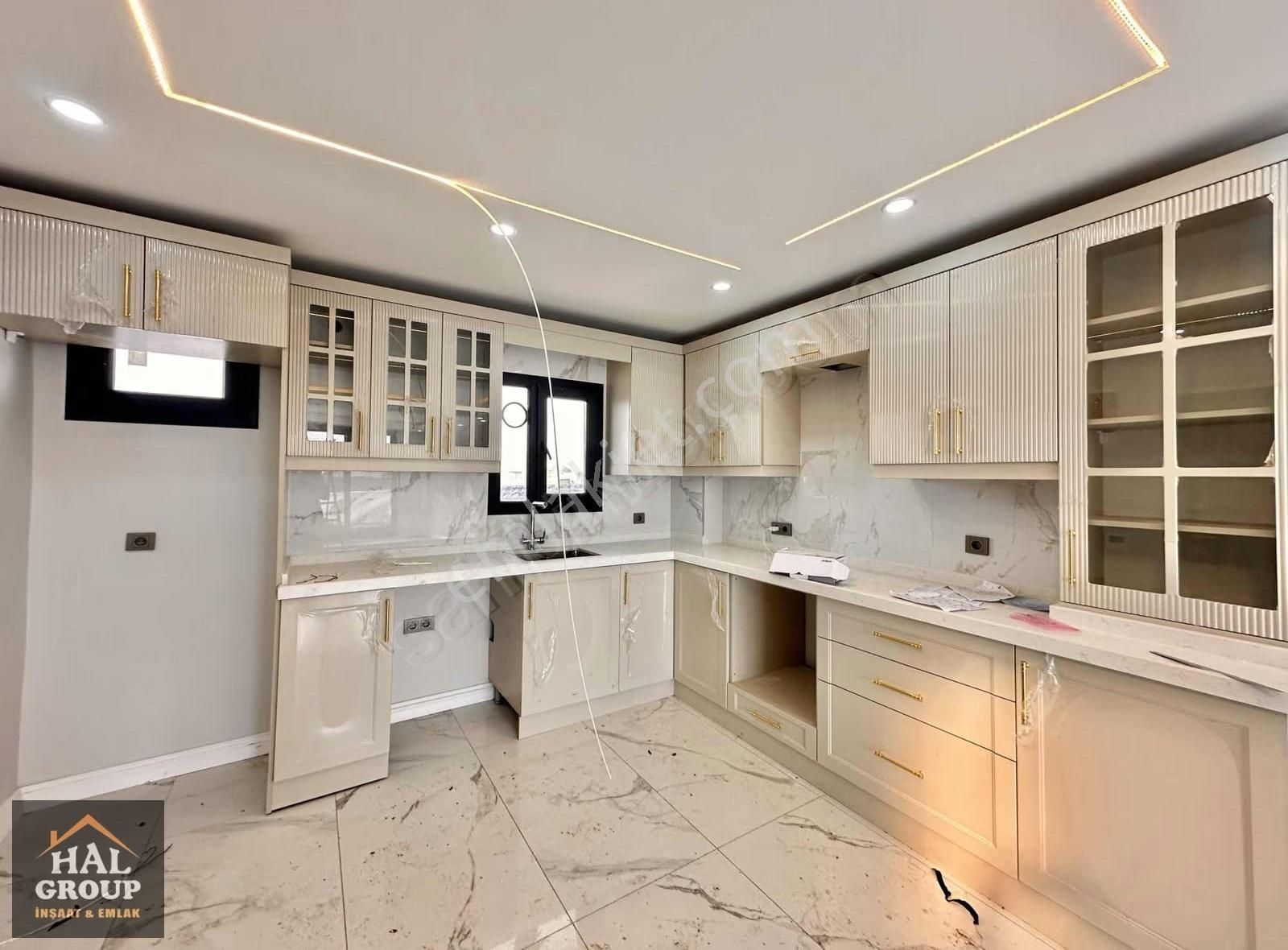 ╭╯hâl İnşaat╰╮6+1 Havuzlu 300 M2 Alan İçinde Müstakil Lüx Villa - Görsel 21