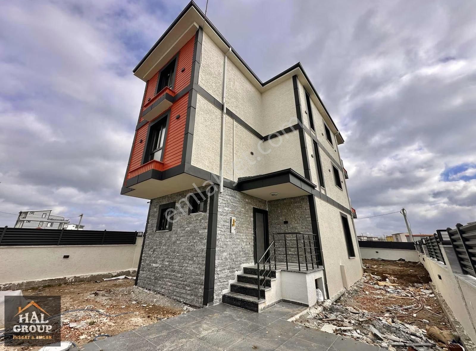 ╭╯hâl İnşaat╰╮6+1 Havuzlu 300 M2 Alan İçinde Müstakil Lüx Villa - Görsel 24