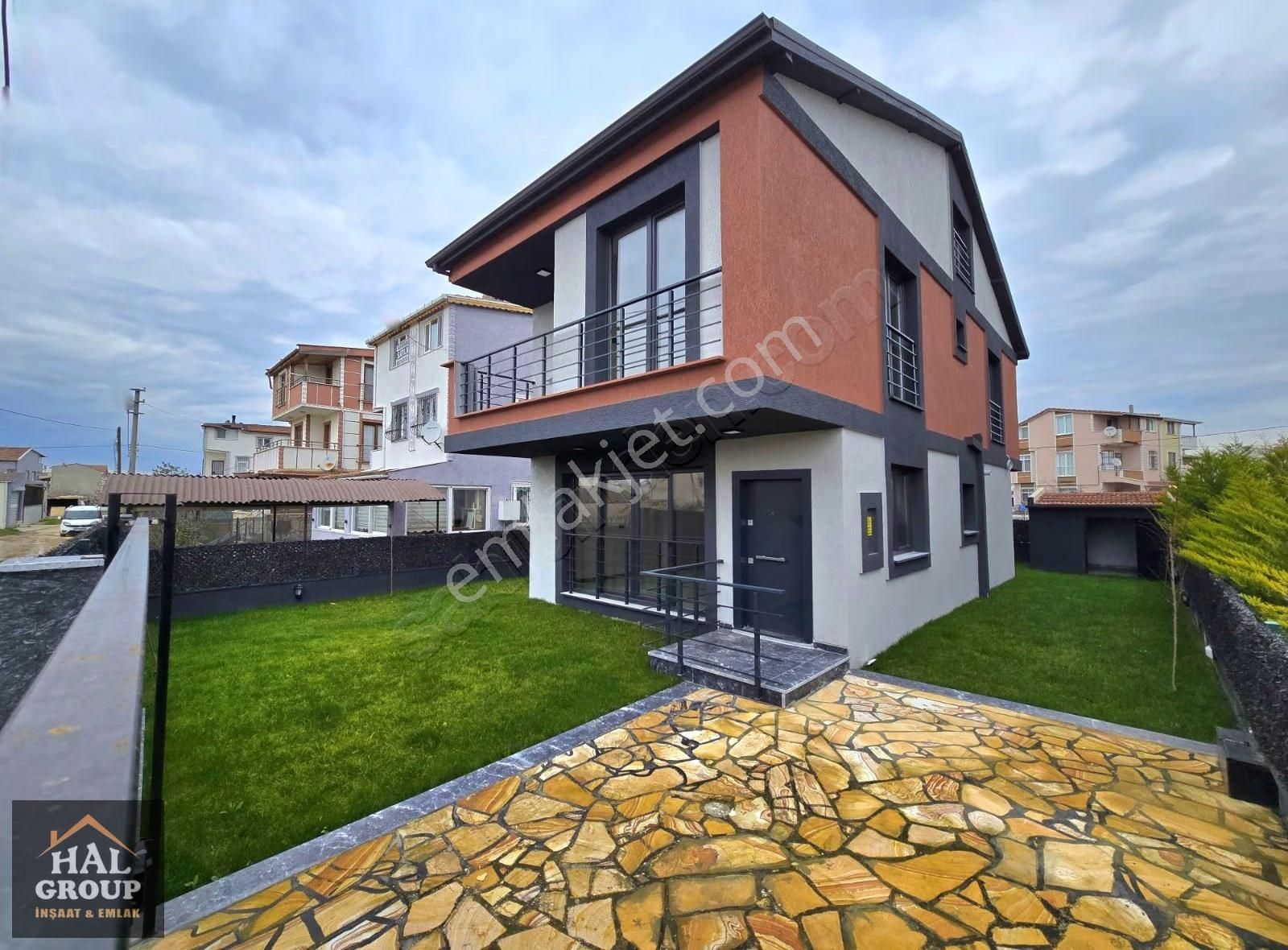 Hâl Group ~ Müstakil Arsa İçinde Müstakil Villa [ İskânlı ]