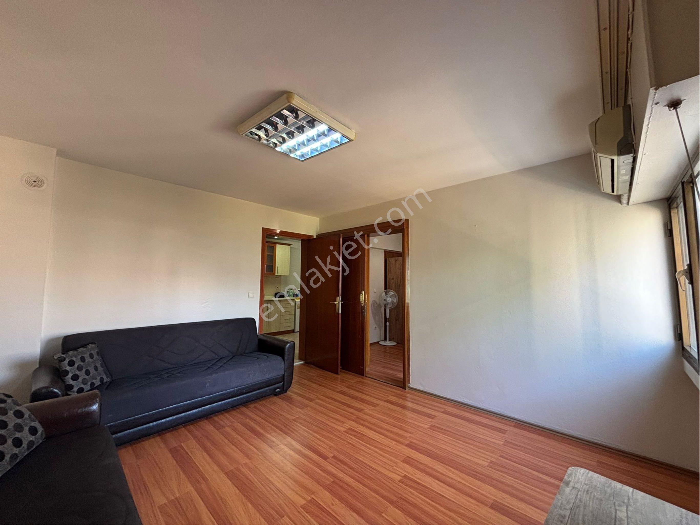 Alsancak Boş/kiarcısız Özel Sağlık Karşısı 5.kat Satılık Daire - Görsel 3