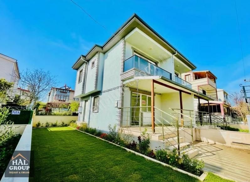 Hal İnşaat Firmasından Doğa İle İç İçe Geniş Bahçeli Villa - Görsel 11