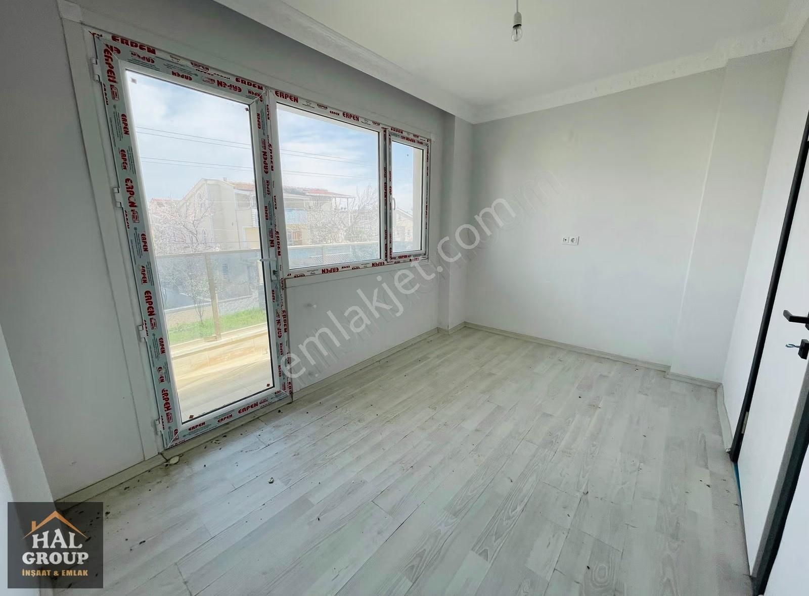 Hal İnşaat Firmasından Doğa İle İç İçe Geniş Bahçeli Villa - Görsel 6