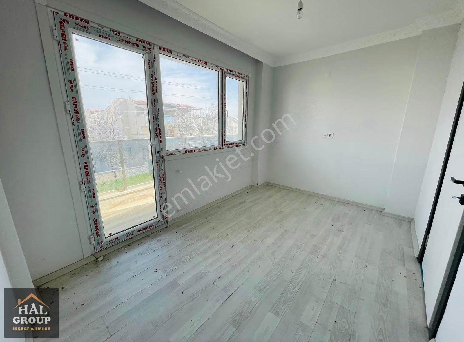 Hal İnşaat Firmasından Doğa İle İç İçe Geniş Bahçeli Villa - Görsel 3
