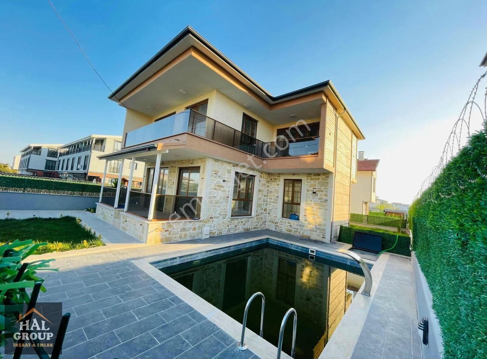 ╭╯hâl İnşaat╰╮merkezi Konumda Havuzlu Doğayla İç İçe Lüks Villa - Görsel 13