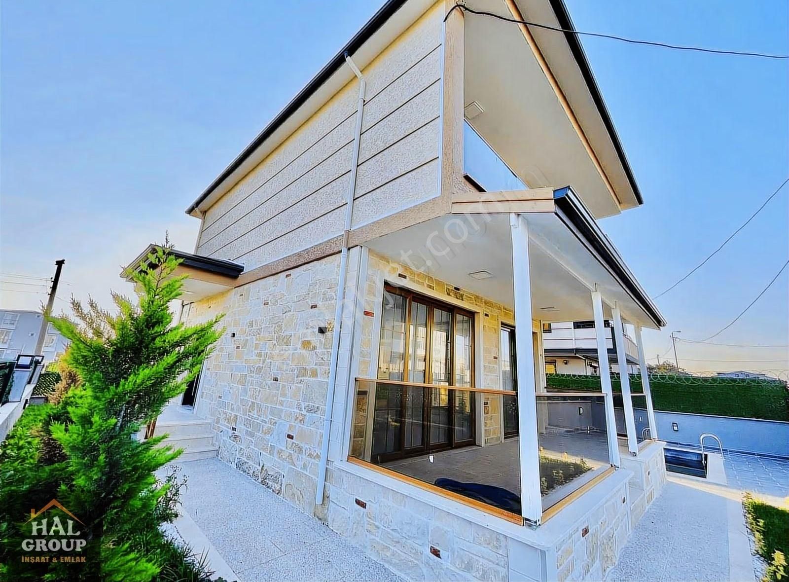 ╭╯hâl İnşaat╰╮merkezi Konumda Havuzlu Doğayla İç İçe Lüks Villa - Görsel 17