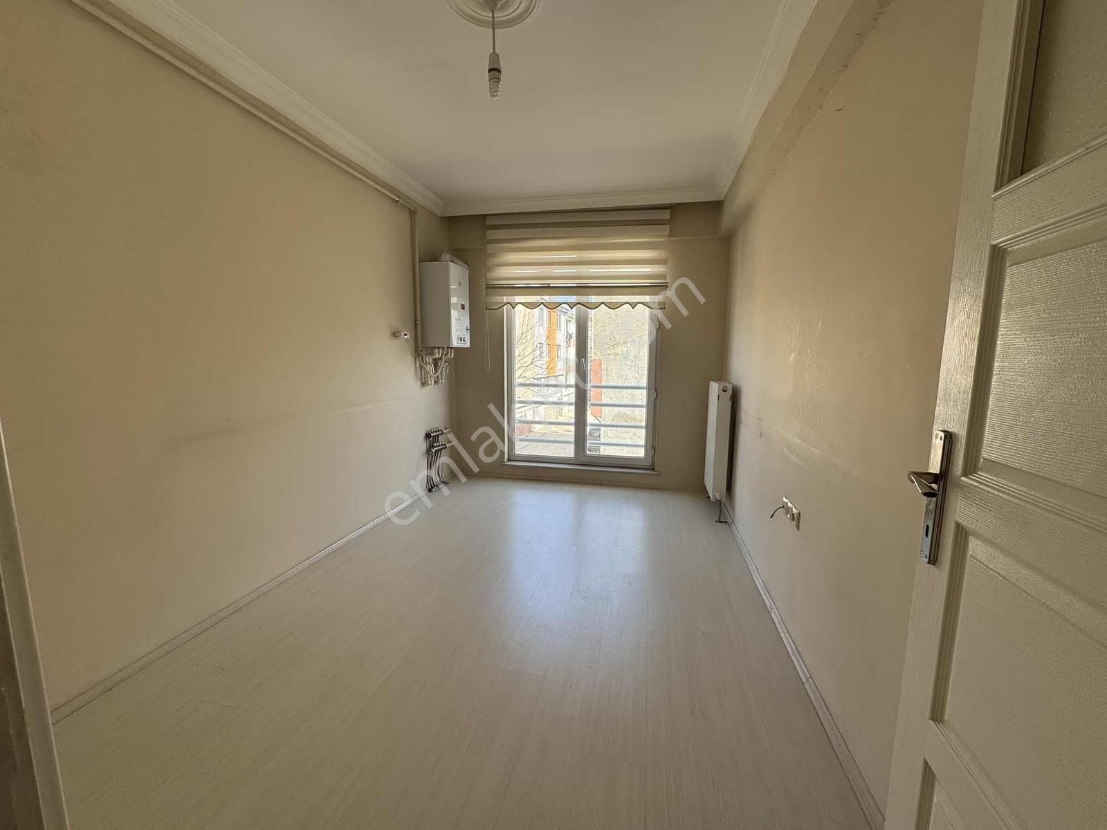 Sütlüce Mh İstiklal Cd. Yanı Arakat, Asansörlü Satılık 1+1 Daire - Görsel 12