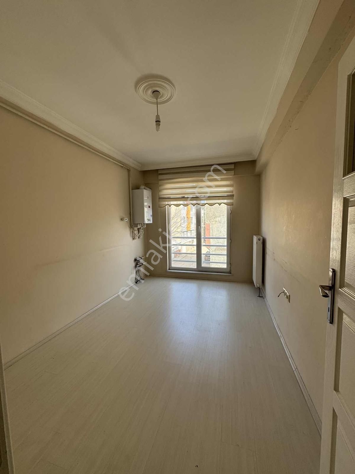 Sütlüce Mh İstiklal Cd. Yanı Arakat, Asansörlü Satılık 1+1 Daire - Görsel 3