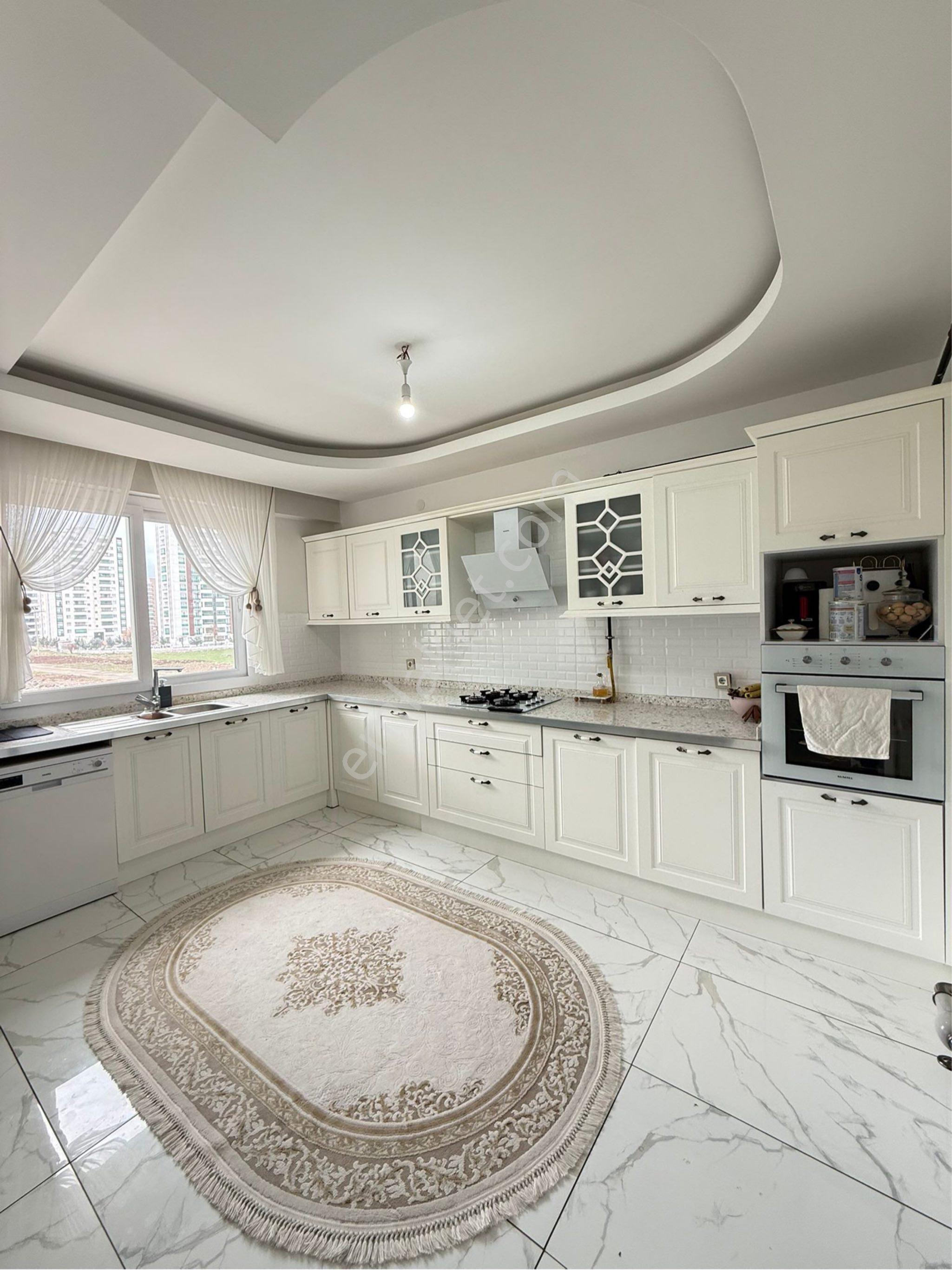 Premardan Winstown Avm Yanında Acil Satılık Ultra Lüx 3.5+1 Daire