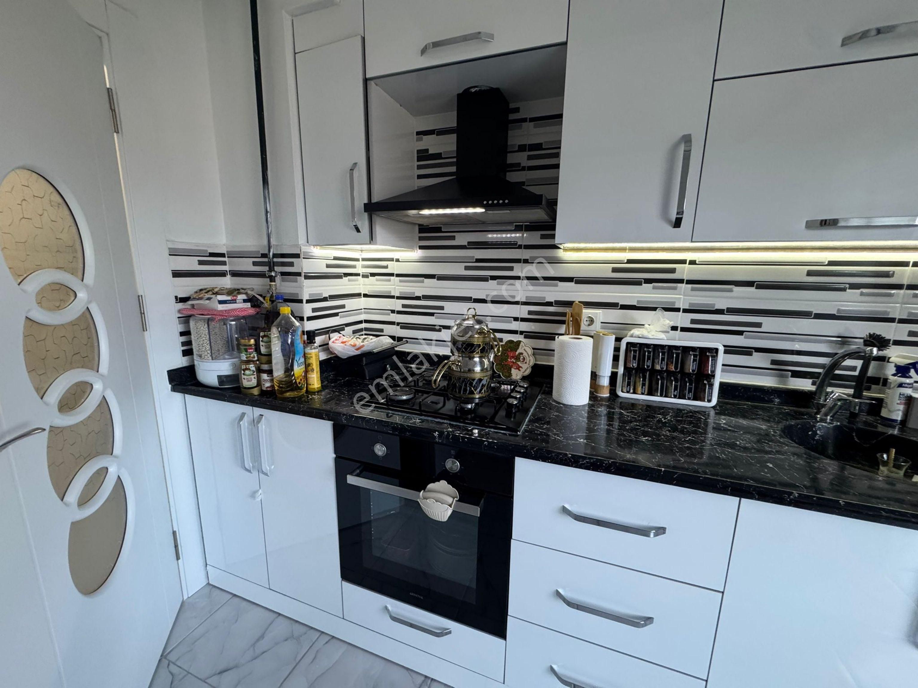 Rota’dan Kiralık İstasyon Cad. Park Hayat Civarı 1+1 Daire - Görsel 8