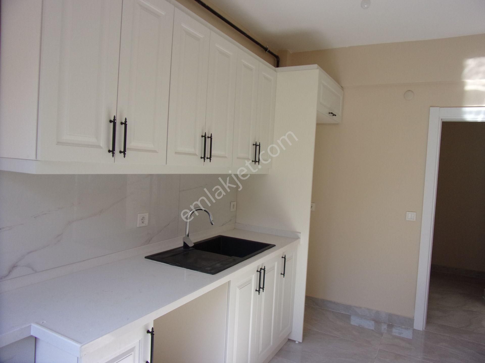 Sarıyer Tarabya Üstünde 2+1 110 Metrekare Sıfırlanmış Kiralık Daire - Görsel 10