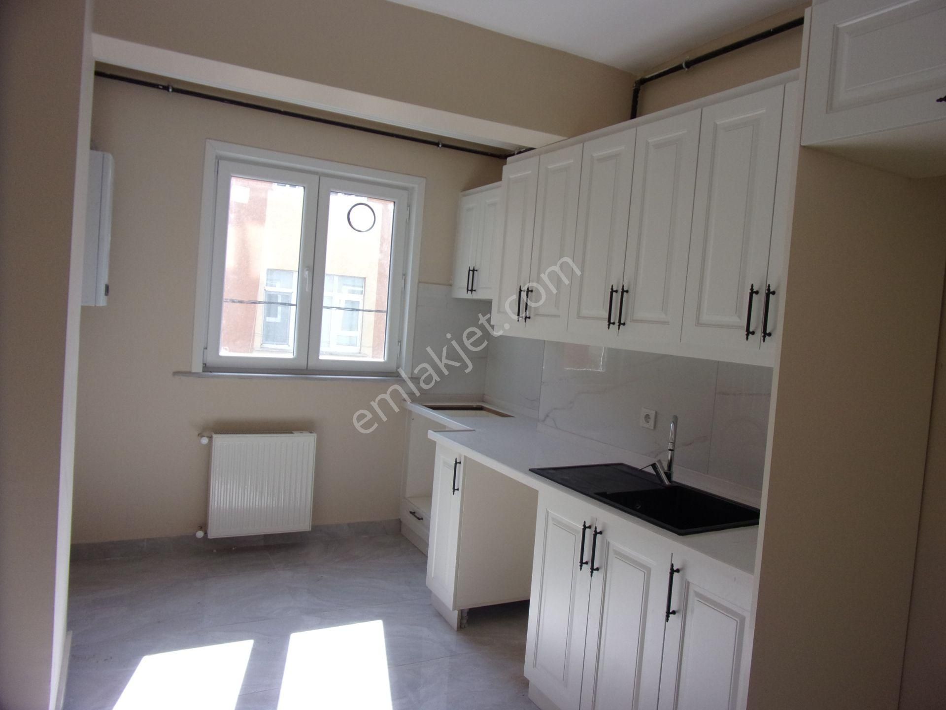 Sarıyer Tarabya Üstünde 2+1 110 Metrekare Sıfırlanmış Kiralık Daire - Görsel 9