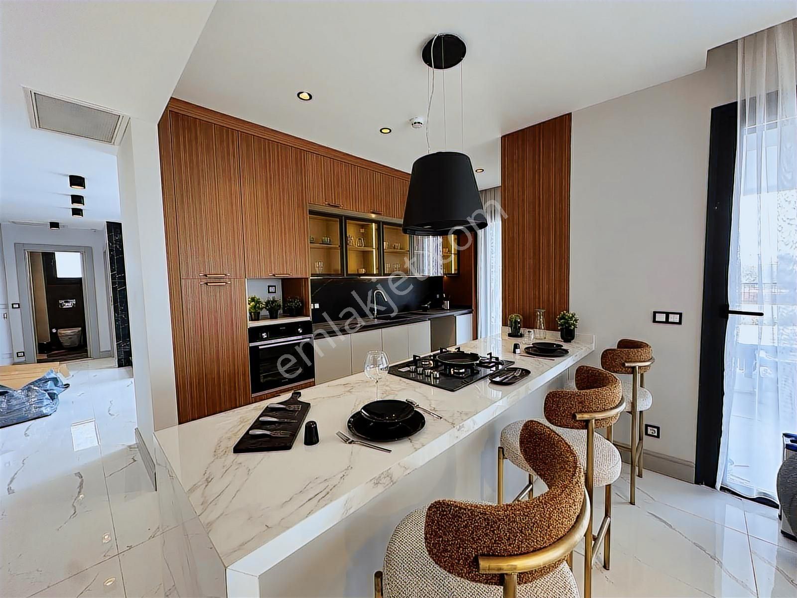 Kuşadası Soğucak'ta Full Deniz Manzaralı Lüks Villa - Görsel 27