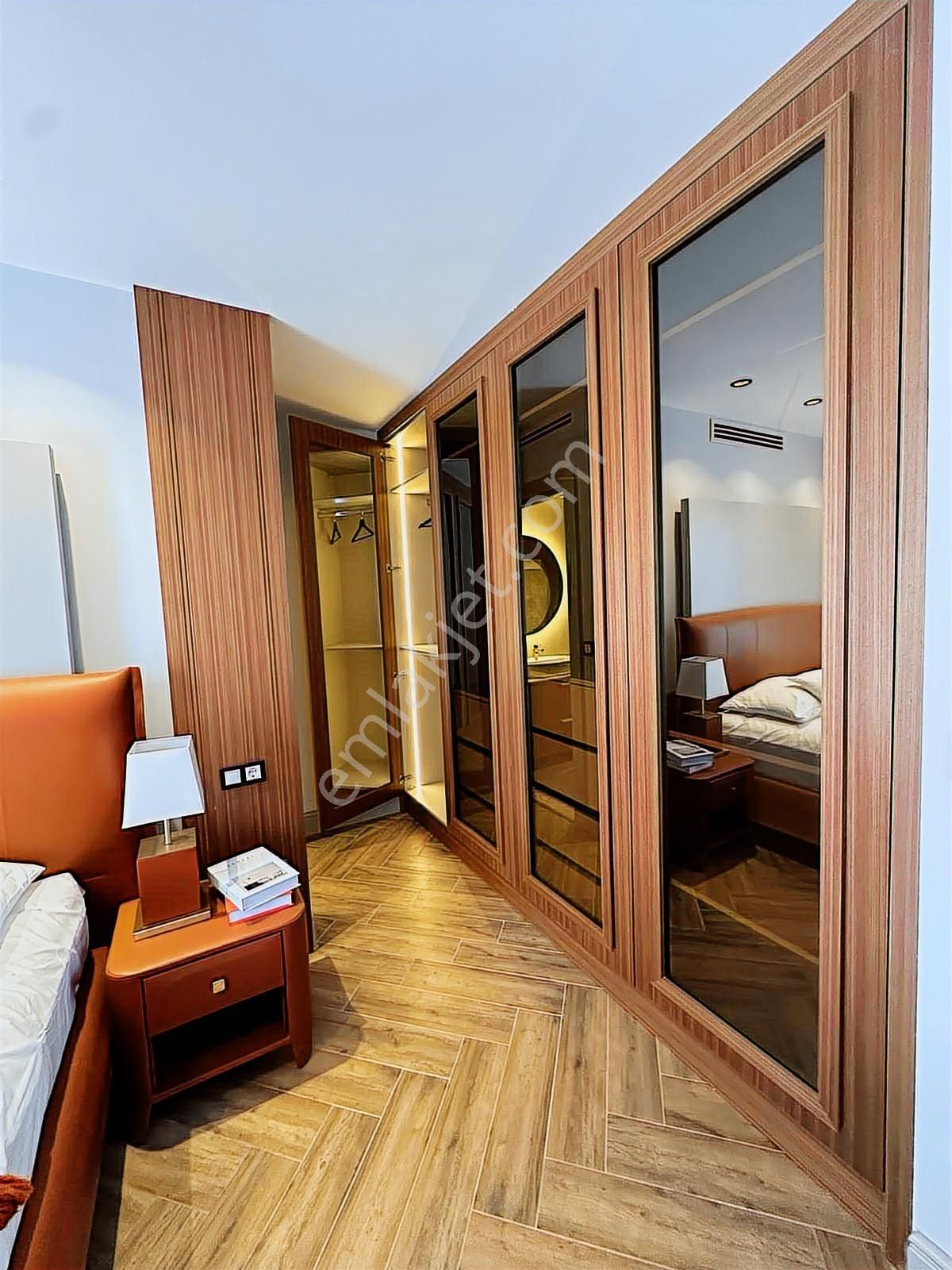 Kuşadası Soğucak'ta Full Deniz Manzaralı Lüks Villa - Görsel 32