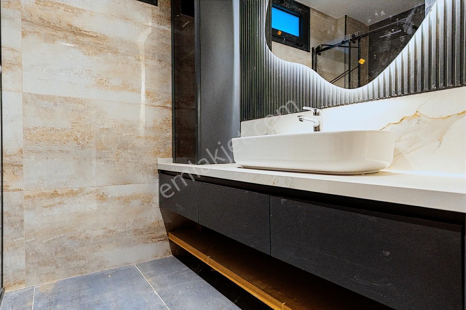 Kuşadası'nda Deniz Manzaralı Son Kalan Köşe Konum-kap.otop Villa - Görsel 21