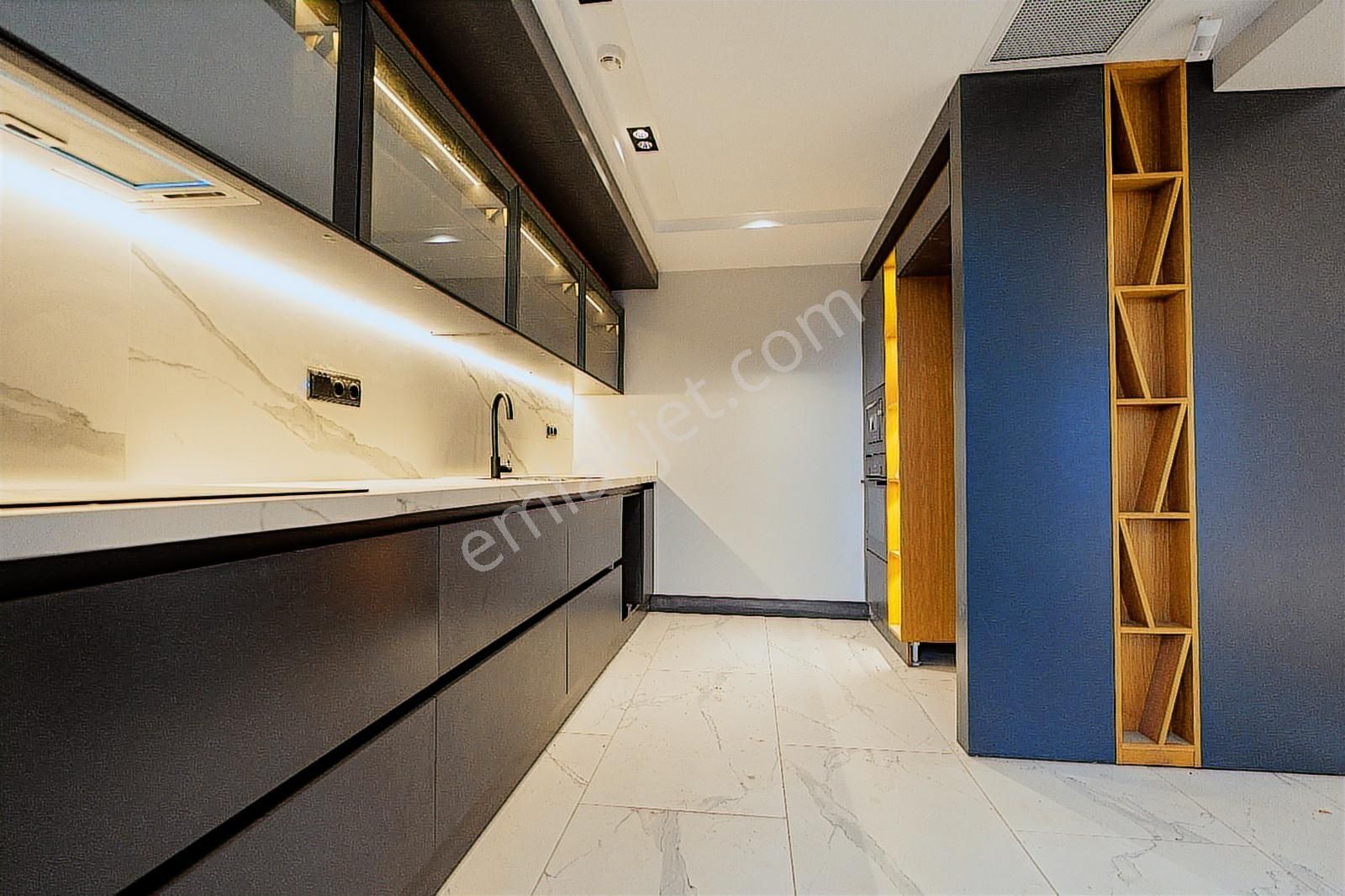 Kuşadası'nda Deniz Manzaralı Son Kalan Köşe Konum-kap.otop Villa - Görsel 6