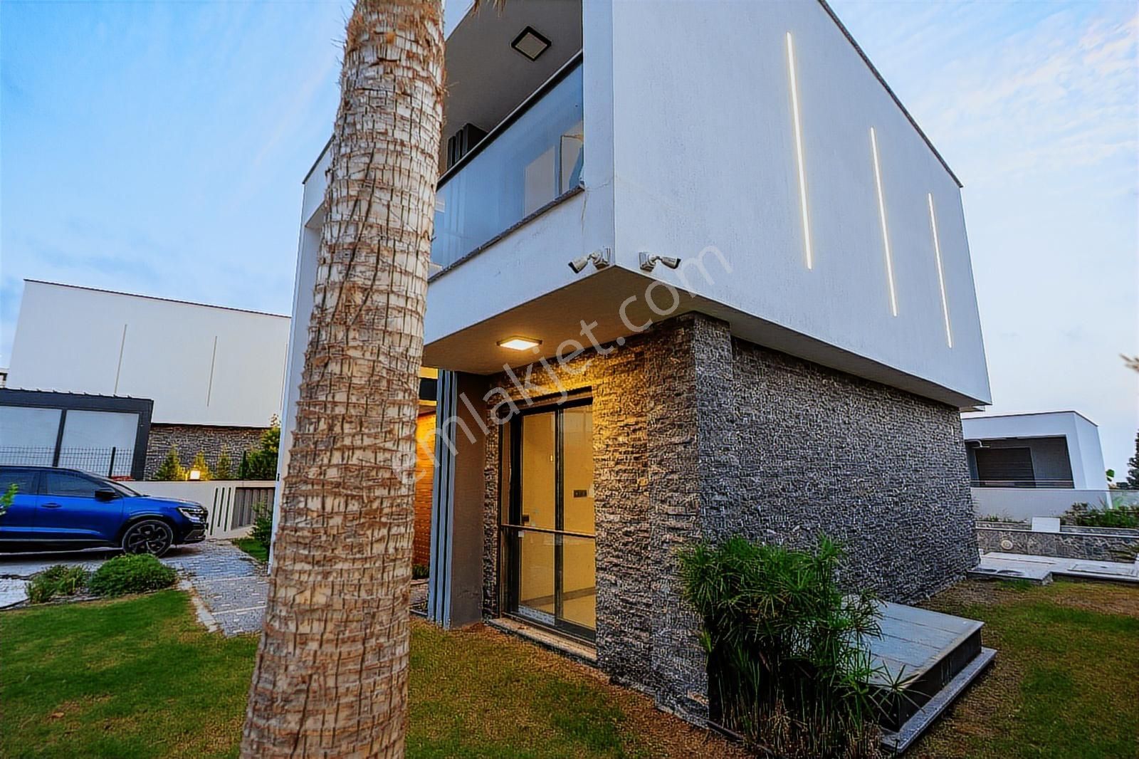 Kuşadası'nda Deniz Manzaralı Son Kalan Köşe Konum-kap.otop Villa - Görsel 10