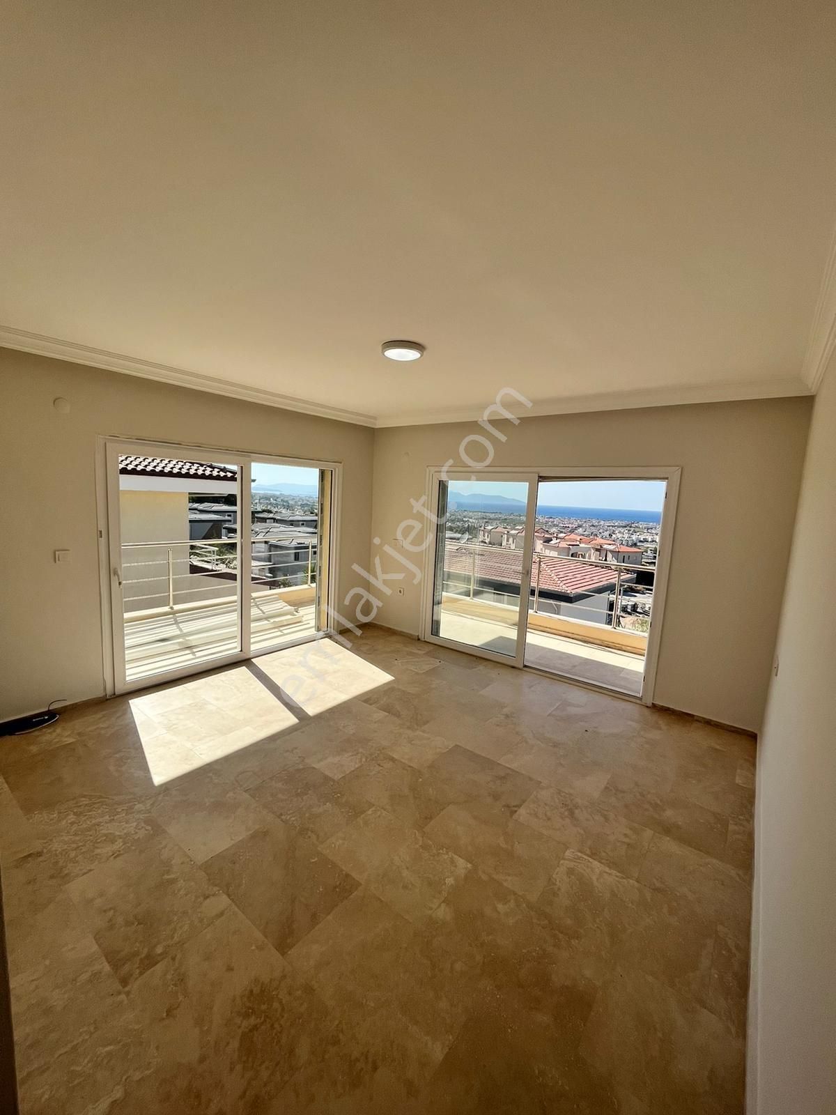 **kuşadası Satılık**olağanüstü Manzaraya Sahip Dev Villa 6+1 - Görsel 15