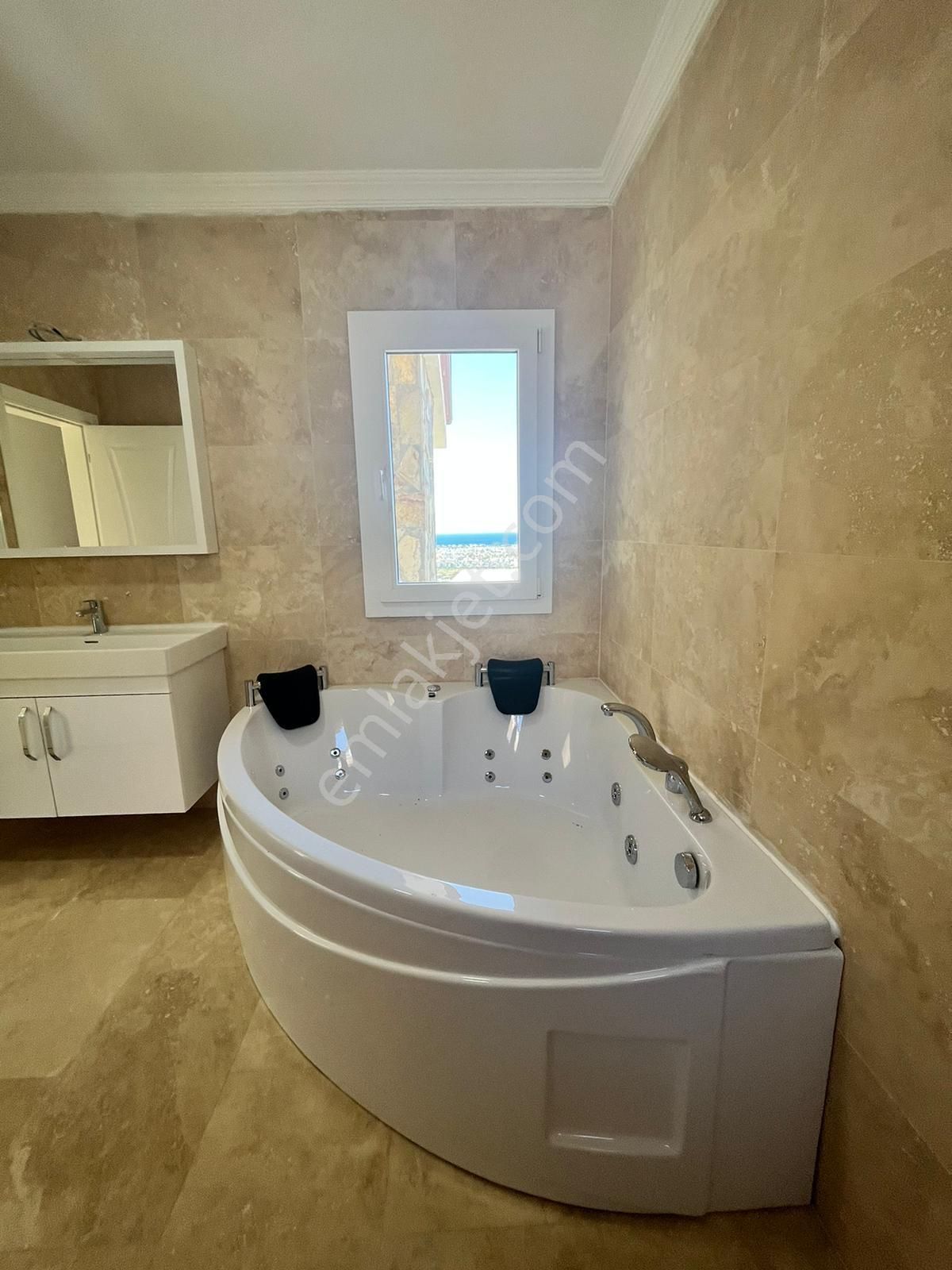 **kuşadası Satılık**olağanüstü Manzaraya Sahip Dev Villa 6+1 - Görsel 31