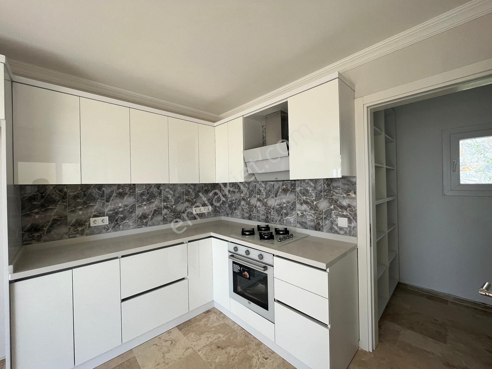 **kuşadası Satılık**olağanüstü Manzaraya Sahip Dev Villa 6+1 - Görsel 14