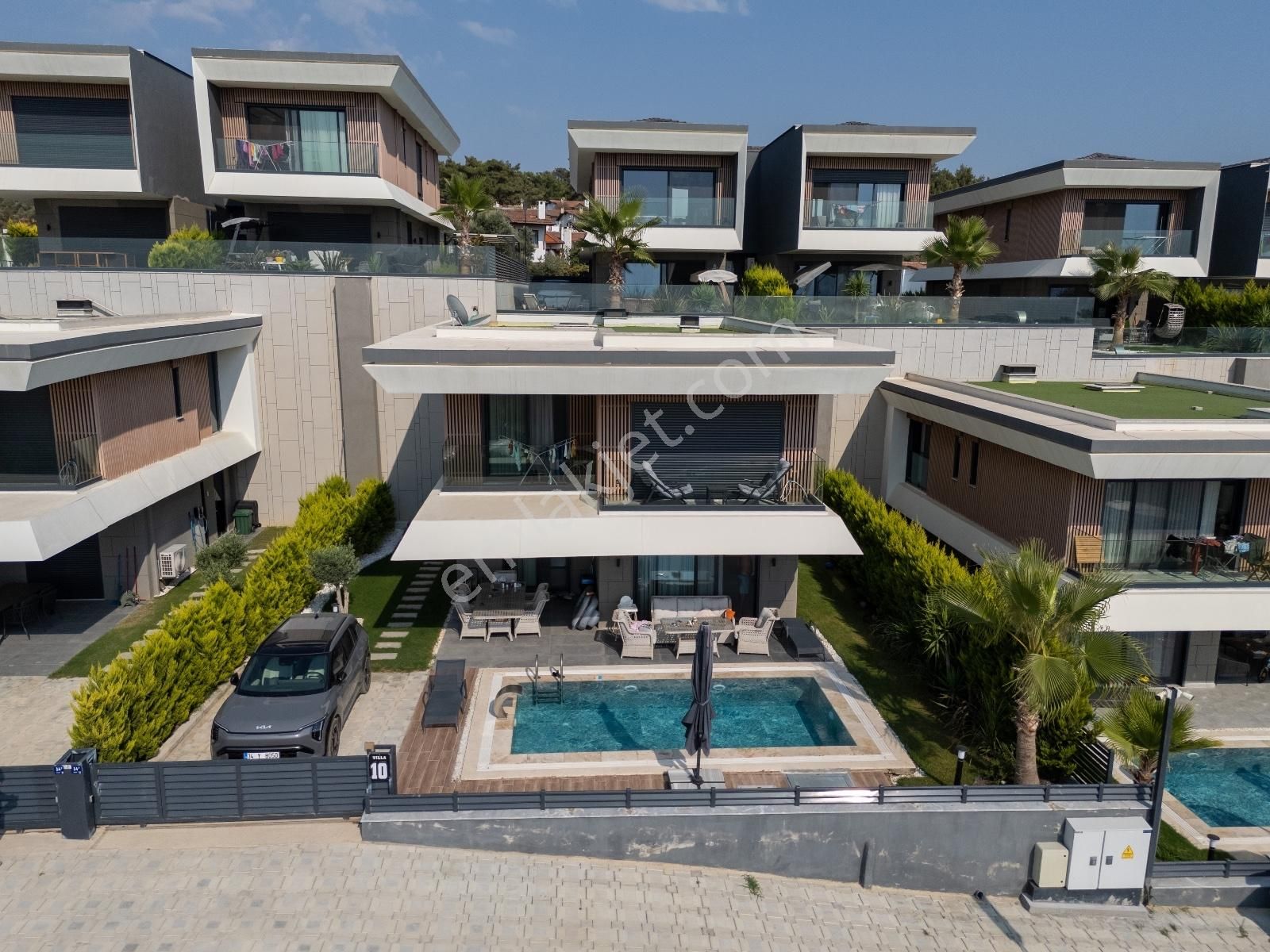 Kuşadası'nda Gerçek Panaromik Deniz Manzaralı Müstakil Villa - Görsel 19