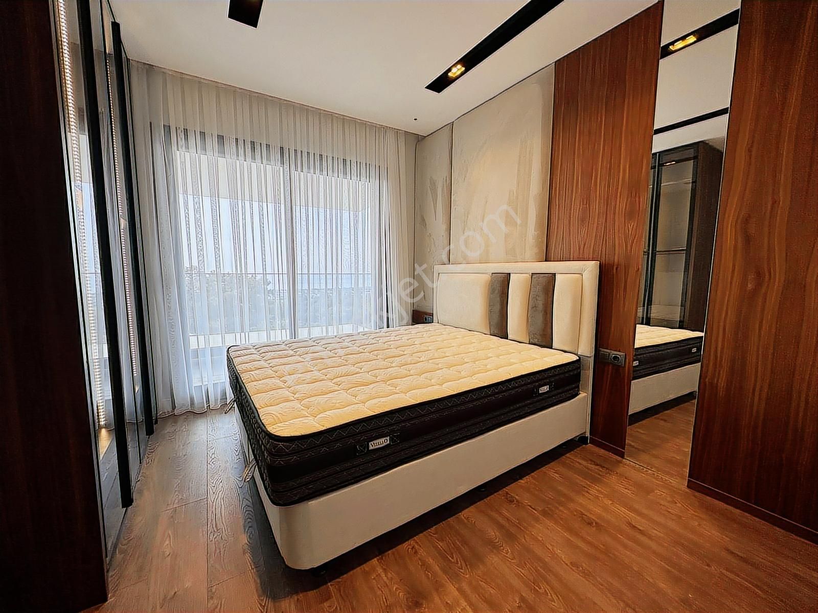 Kuşadası'nda Gerçek Panaromik Deniz Manzaralı Müstakil Villa - Görsel 32