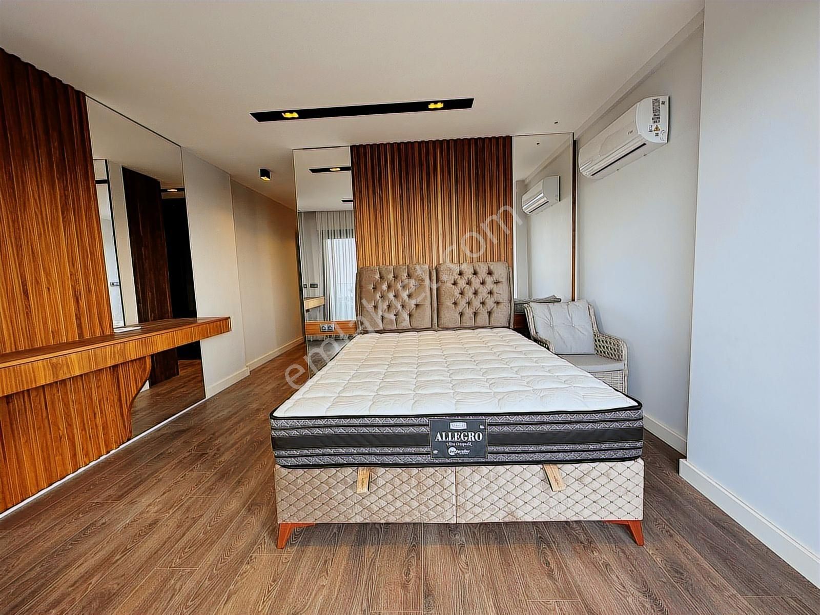 Kuşadası'nda Gerçek Panaromik Deniz Manzaralı Müstakil Villa - Görsel 21