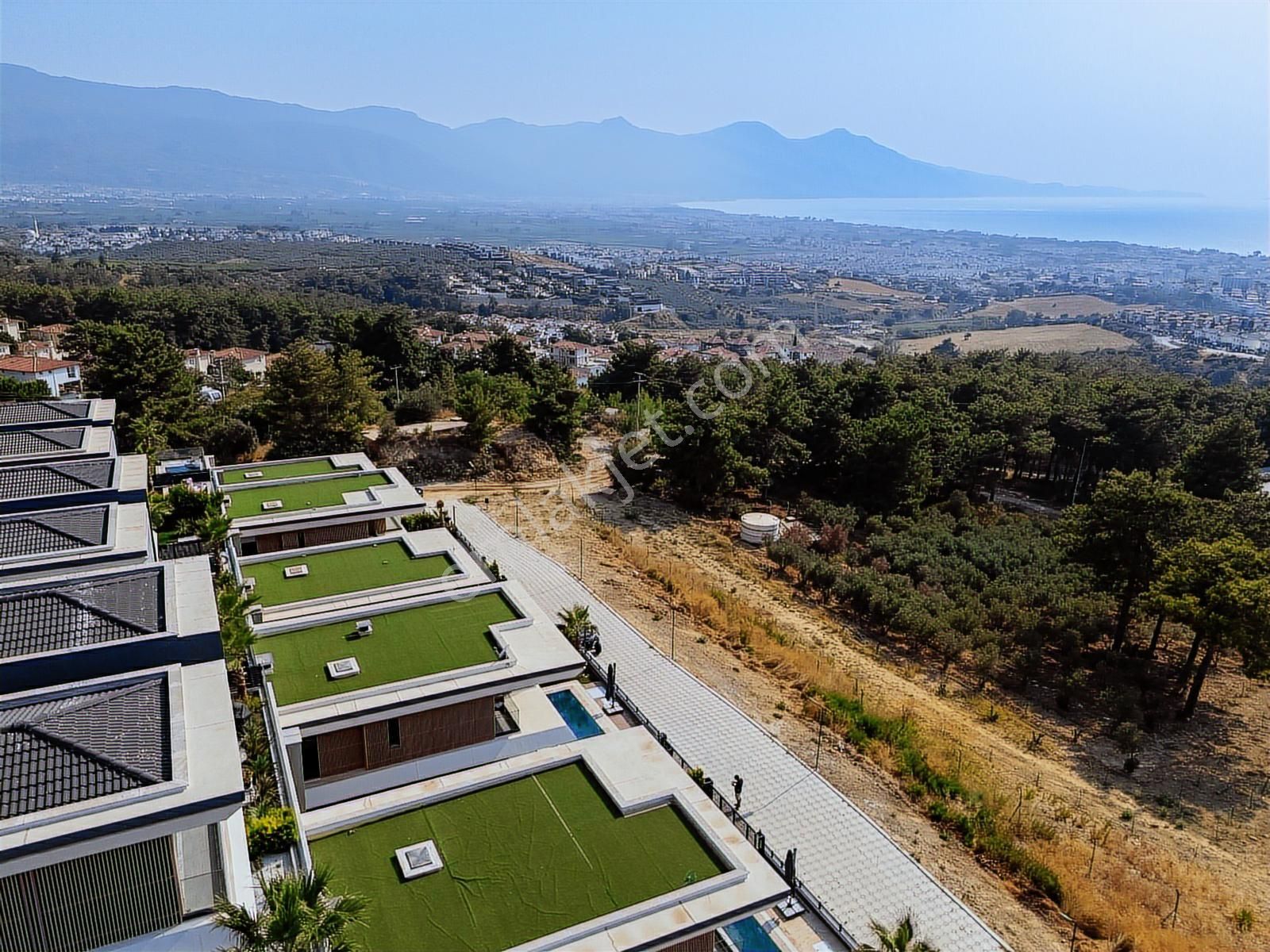 Kuşadası'nda Gerçek Panaromik Deniz Manzaralı Müstakil Villa - Görsel 25