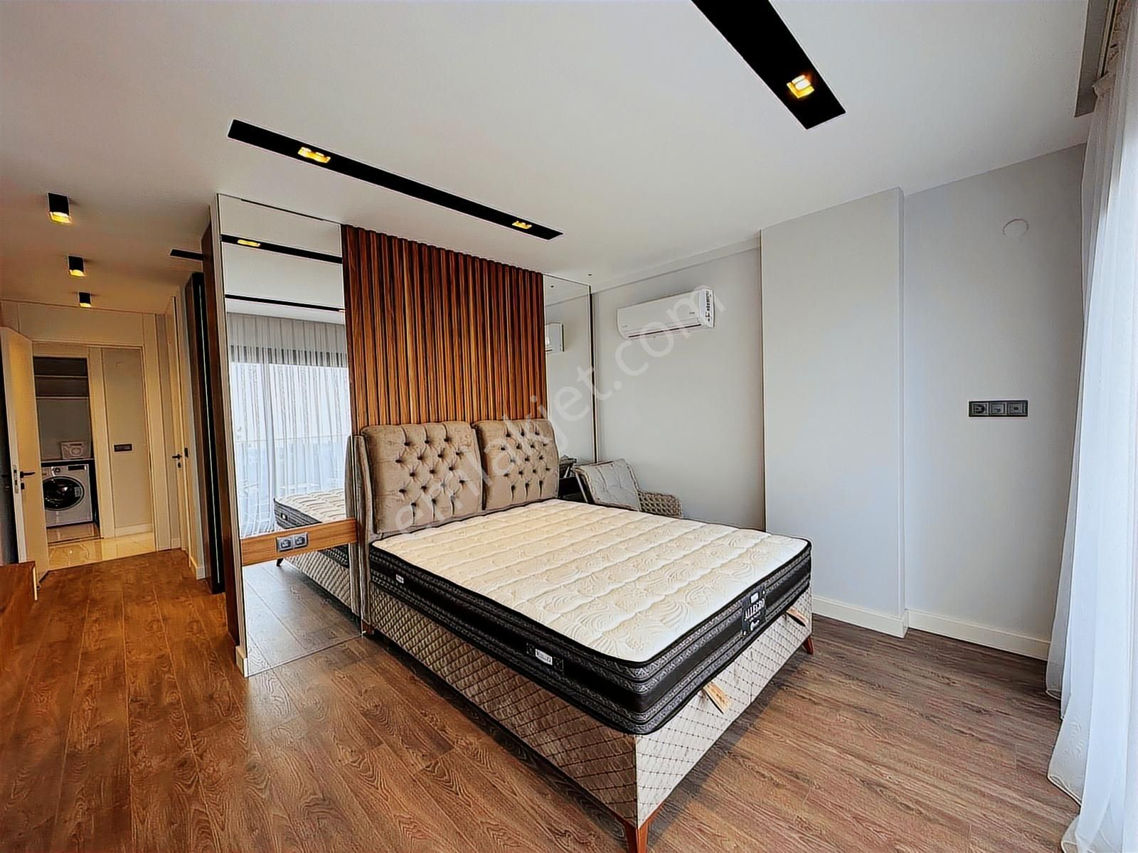 Kuşadası'nda Gerçek Panaromik Deniz Manzaralı Müstakil Villa - Görsel 5