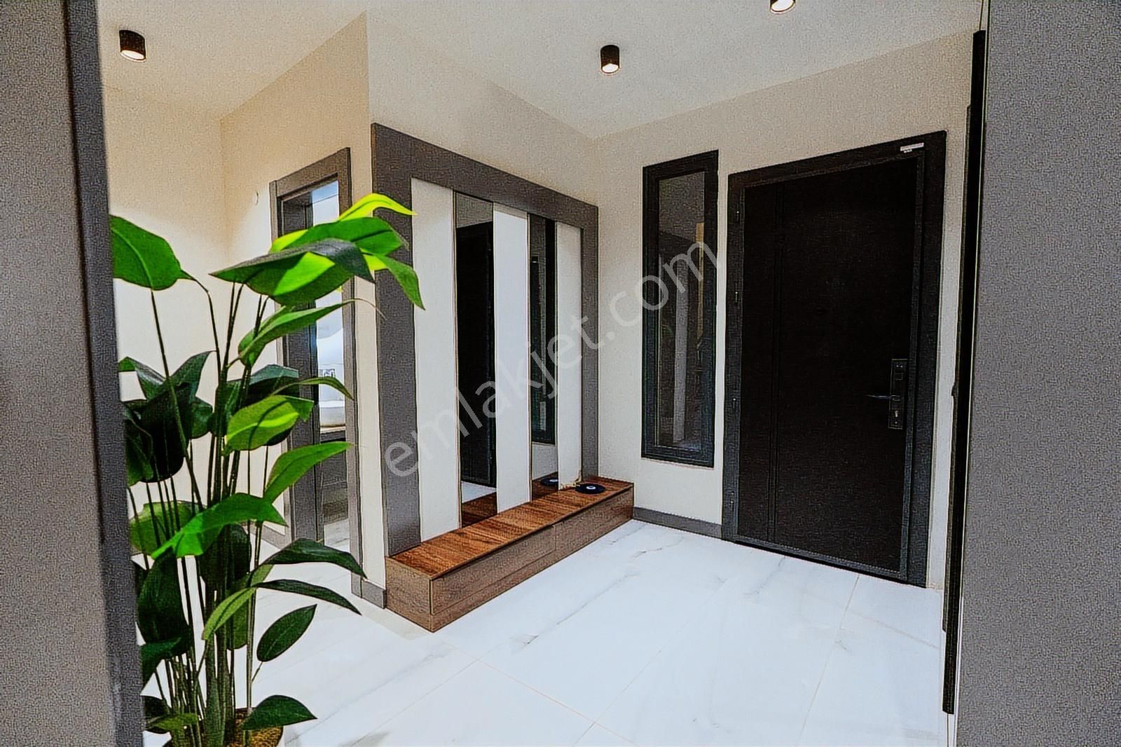 Kuşadası'nda Satılık Full Deniz Manzaralı 7+1 Emsalsiz Malikhane - Görsel 28