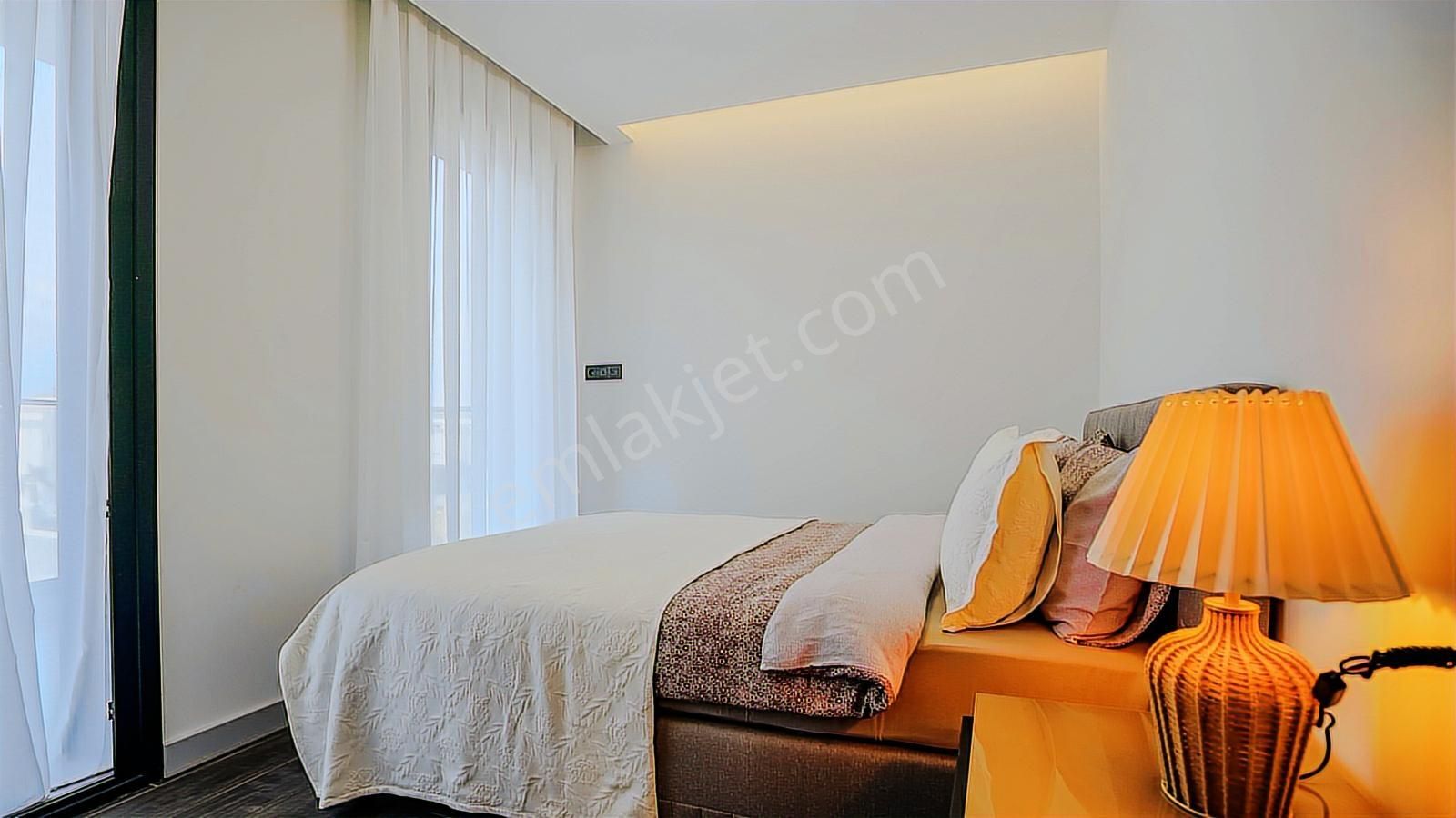 Kuşadası Güzelçamlı'da Full Eşyalı-denize Yakın Müstakil Villa - Görsel 31