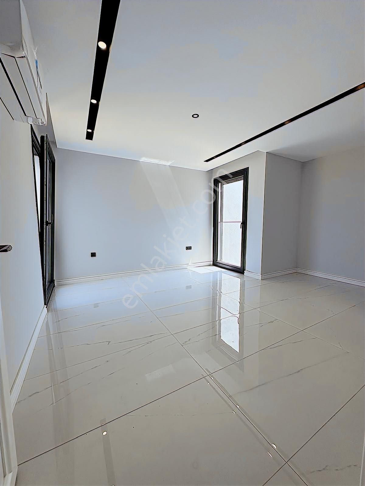 Kuşadası Soğucak'ta Full Deniz Manzaralı Müstakil Villa - Görsel 12