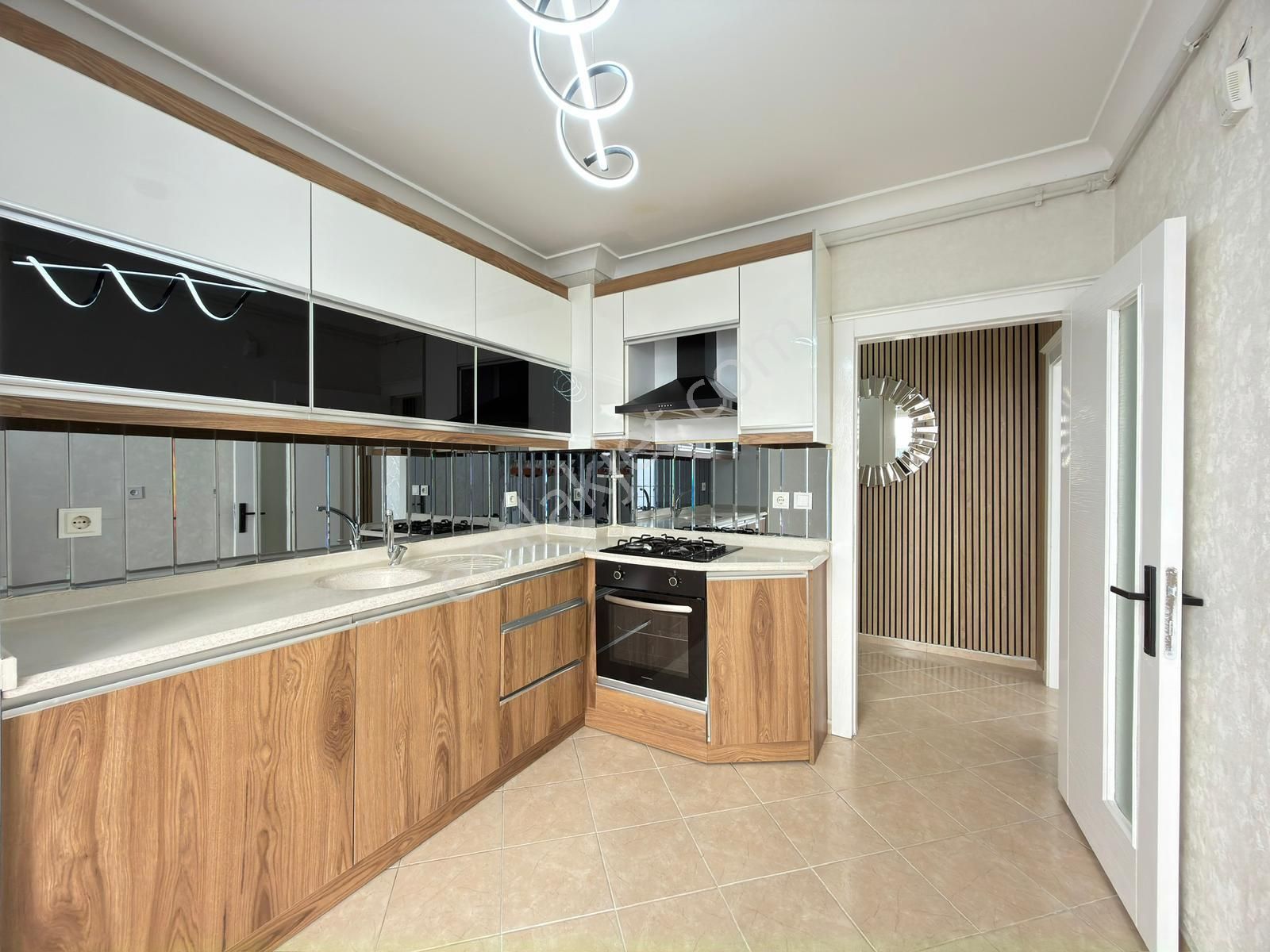 Ovacık Mah. 1.kat 3+1 İskan+asansör 120m2 Kaçmaz Fırsat Dairesi - Görsel 9