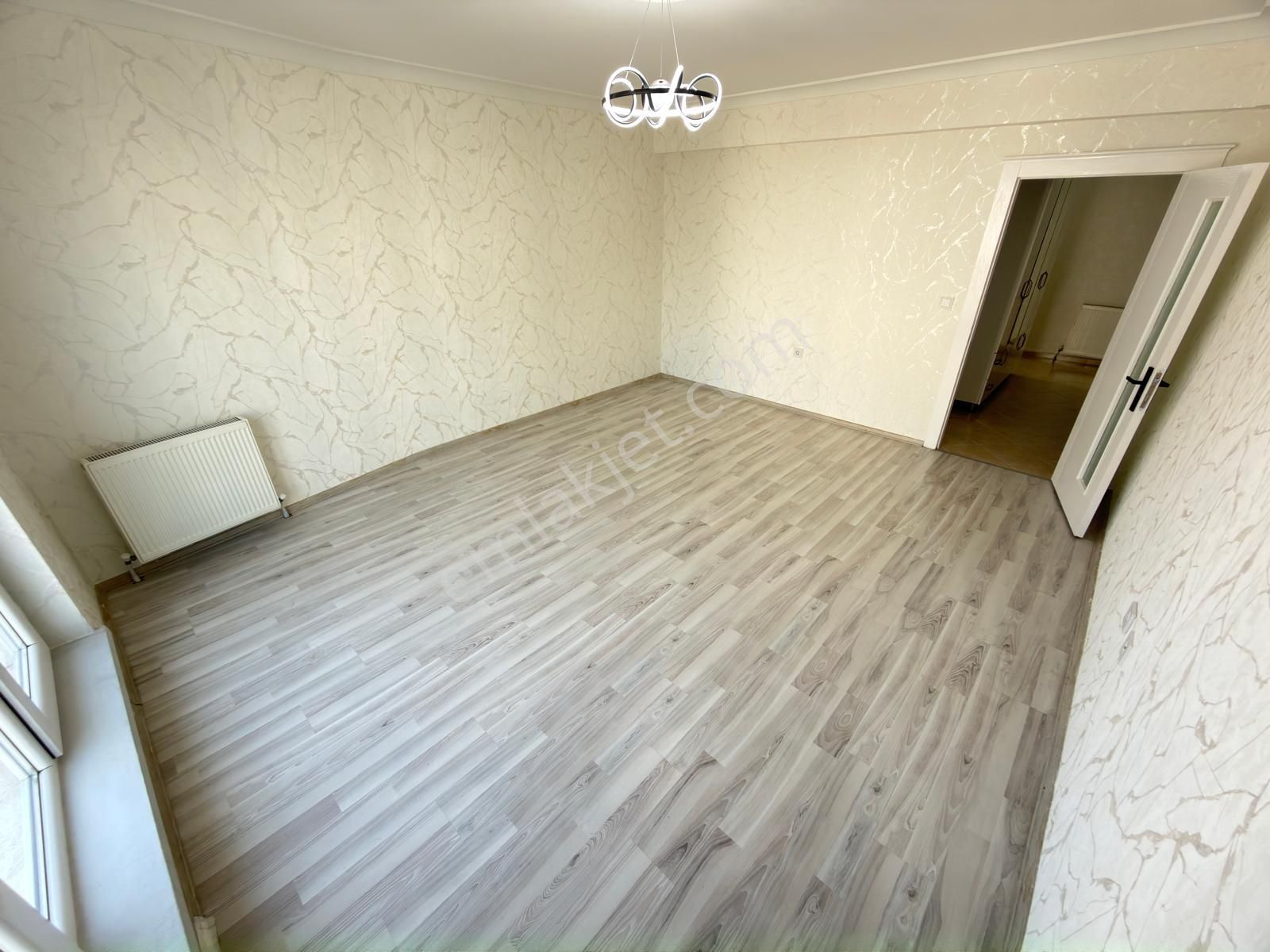 Ovacık Mah. 1.kat 3+1 İskan+asansör 120m2 Kaçmaz Fırsat Dairesi - Görsel 3