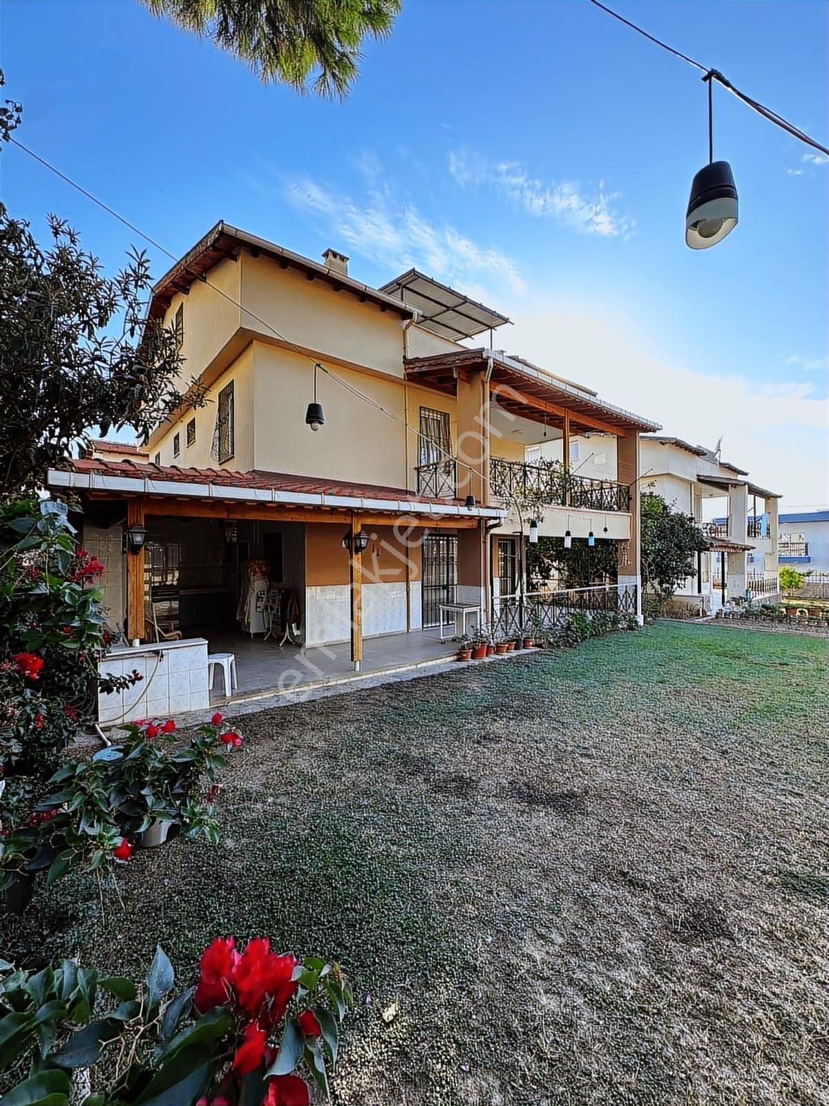 Kuşadası Yavansu'da Doğalgazlı 4+1 Fırsat Villa - Görsel 26