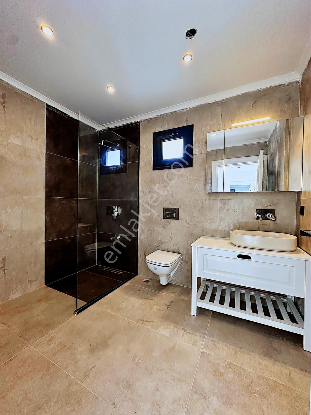 Kuşadası'nda Satılık Doğalgazlı Fırsat Villa - Görsel 9