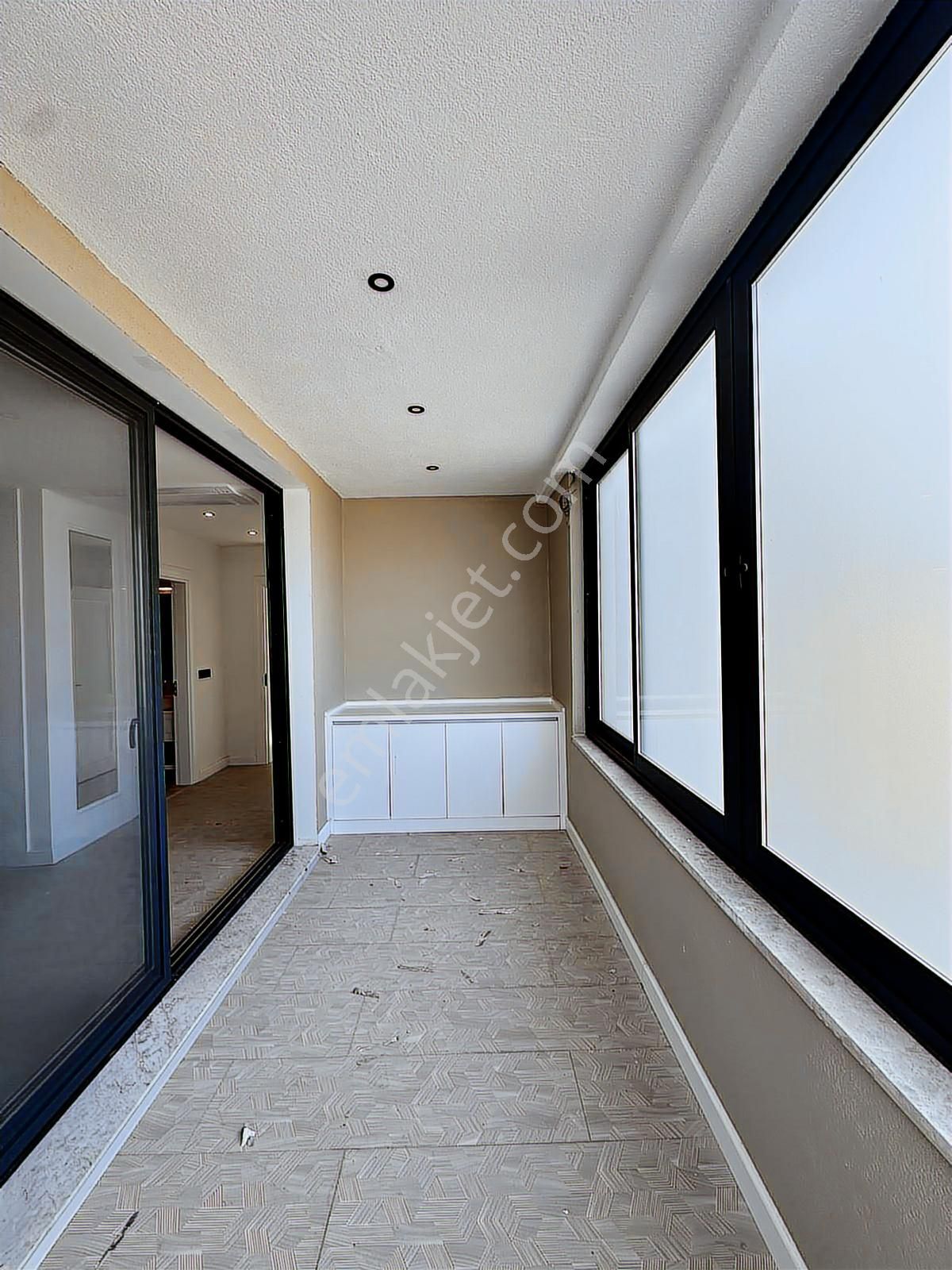 Kuşadası'nda Satılık Doğalgazlı Fırsat Villa - Görsel 28