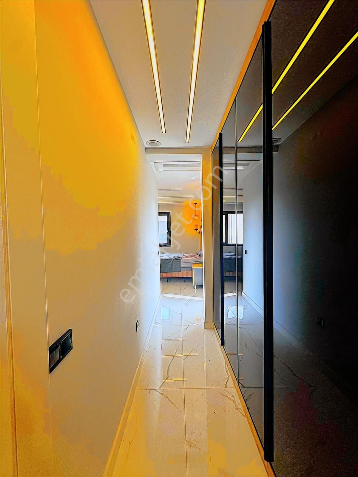 Kuşadası Değirmendere'de Full Eşyalı 520 M2 Arsa İçi 4+1 Villa - Görsel 10