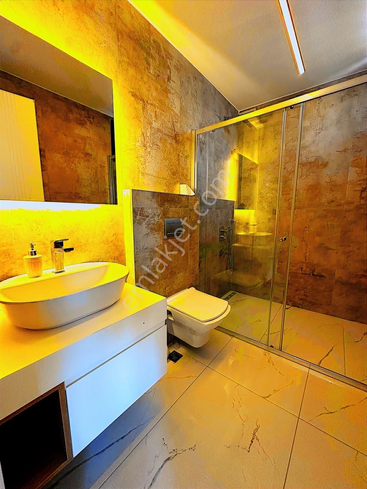 Kuşadası Değirmendere'de Full Eşyalı 520 M2 Arsa İçi 4+1 Villa - Görsel 2