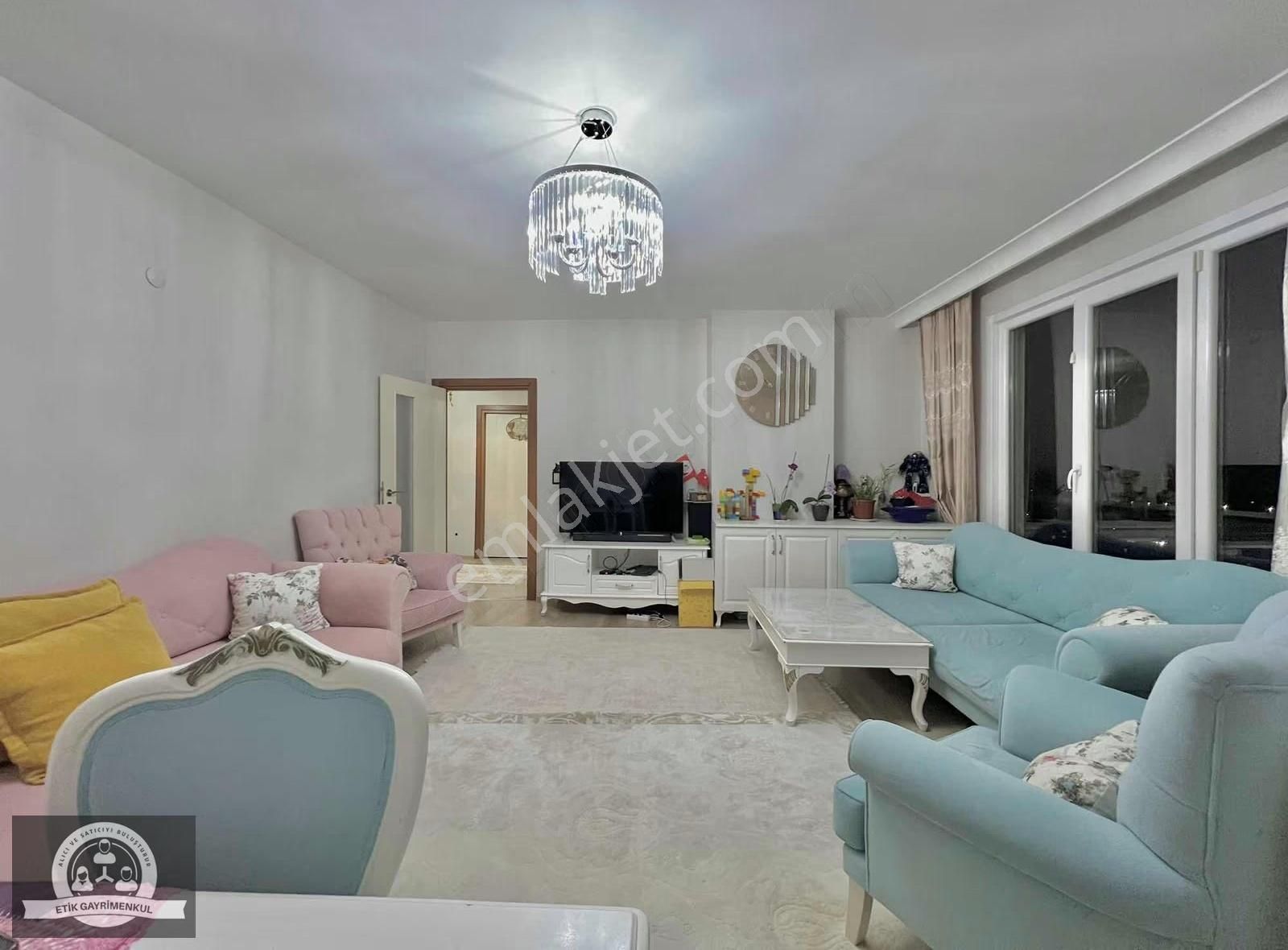 Mevlana Mah. Mükemmel Manzaralı Düz Sokak 2+1 Arakat Daire - Görsel 4