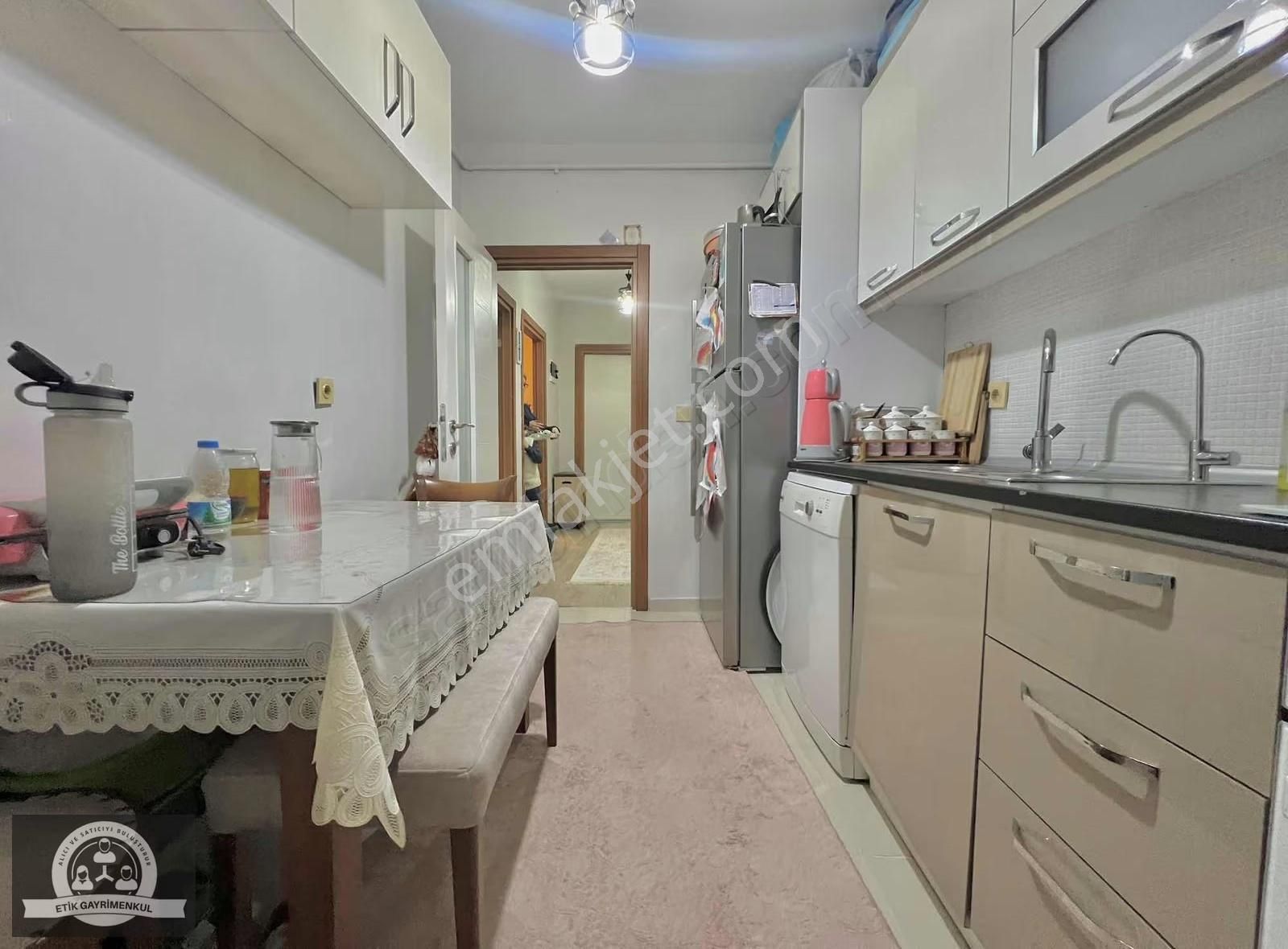 Mevlana Mah. Mükemmel Manzaralı Düz Sokak 2+1 Arakat Daire - Görsel 2