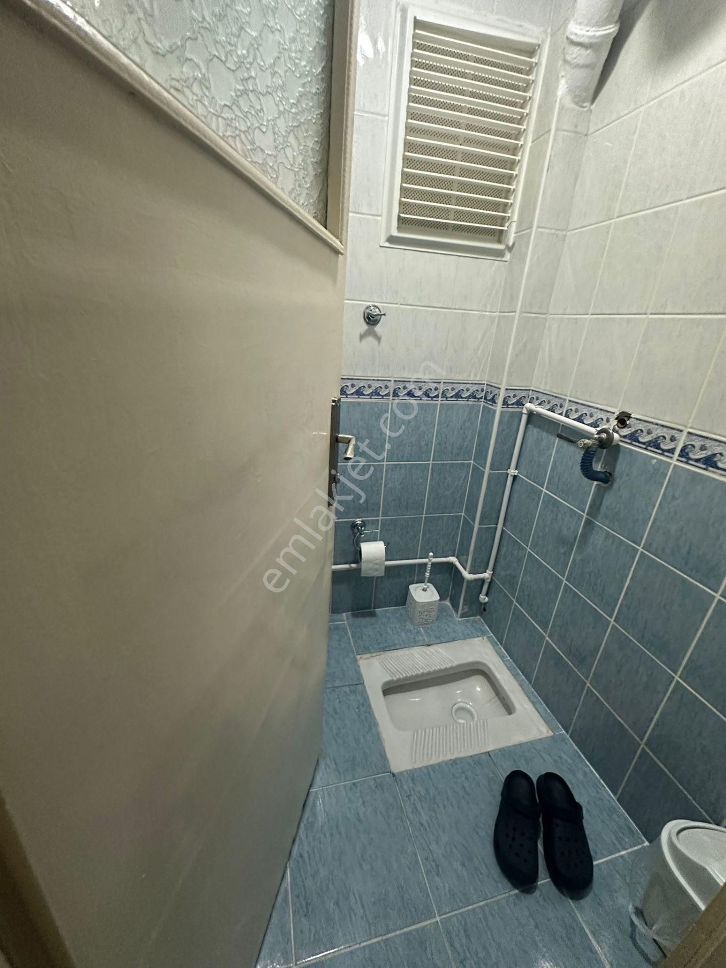 Yunusemre Cad. Üzeri Orta Kat 140m2 Ön Cephe 4+1 Çift Balkon - Görsel 8