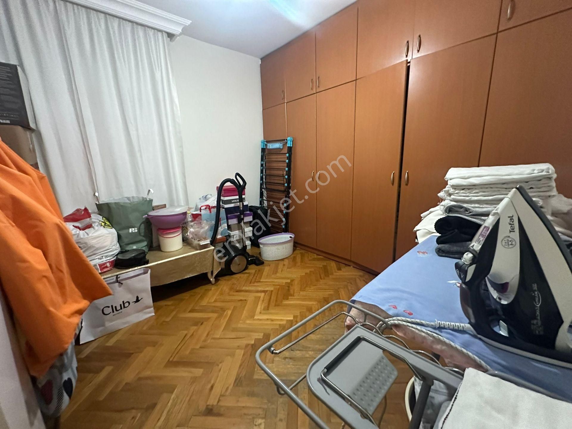 Yunusemre Cad. Üzeri Orta Kat 140m2 Ön Cephe 4+1 Çift Balkon - Görsel 16