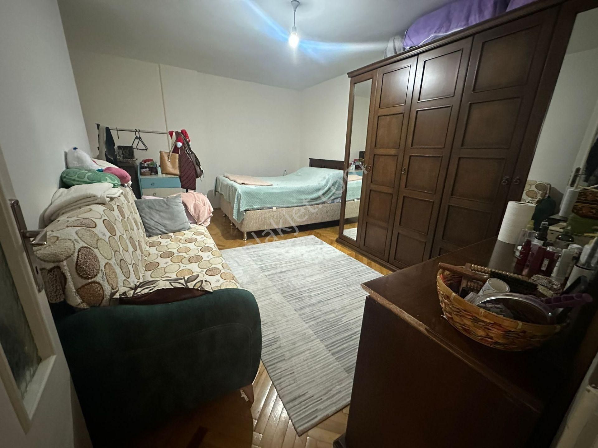 Yunusemre Cad. Üzeri Orta Kat 140m2 Ön Cephe 4+1 Çift Balkon - Görsel 28