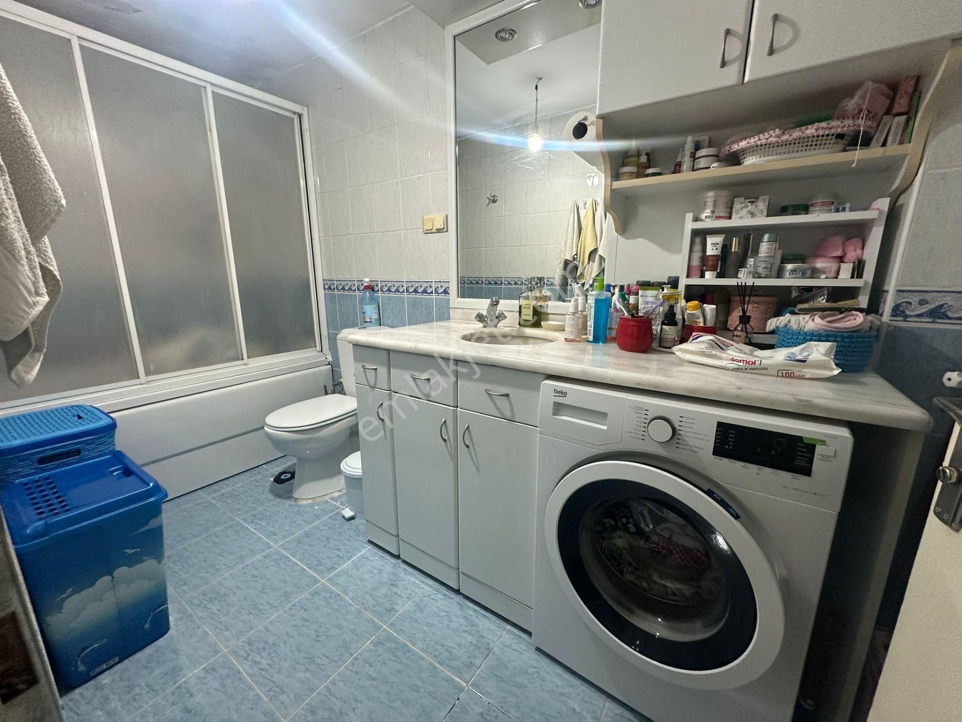 Yunusemre Cad. Üzeri Orta Kat 140m2 Ön Cephe 4+1 Çift Balkon - Görsel 10