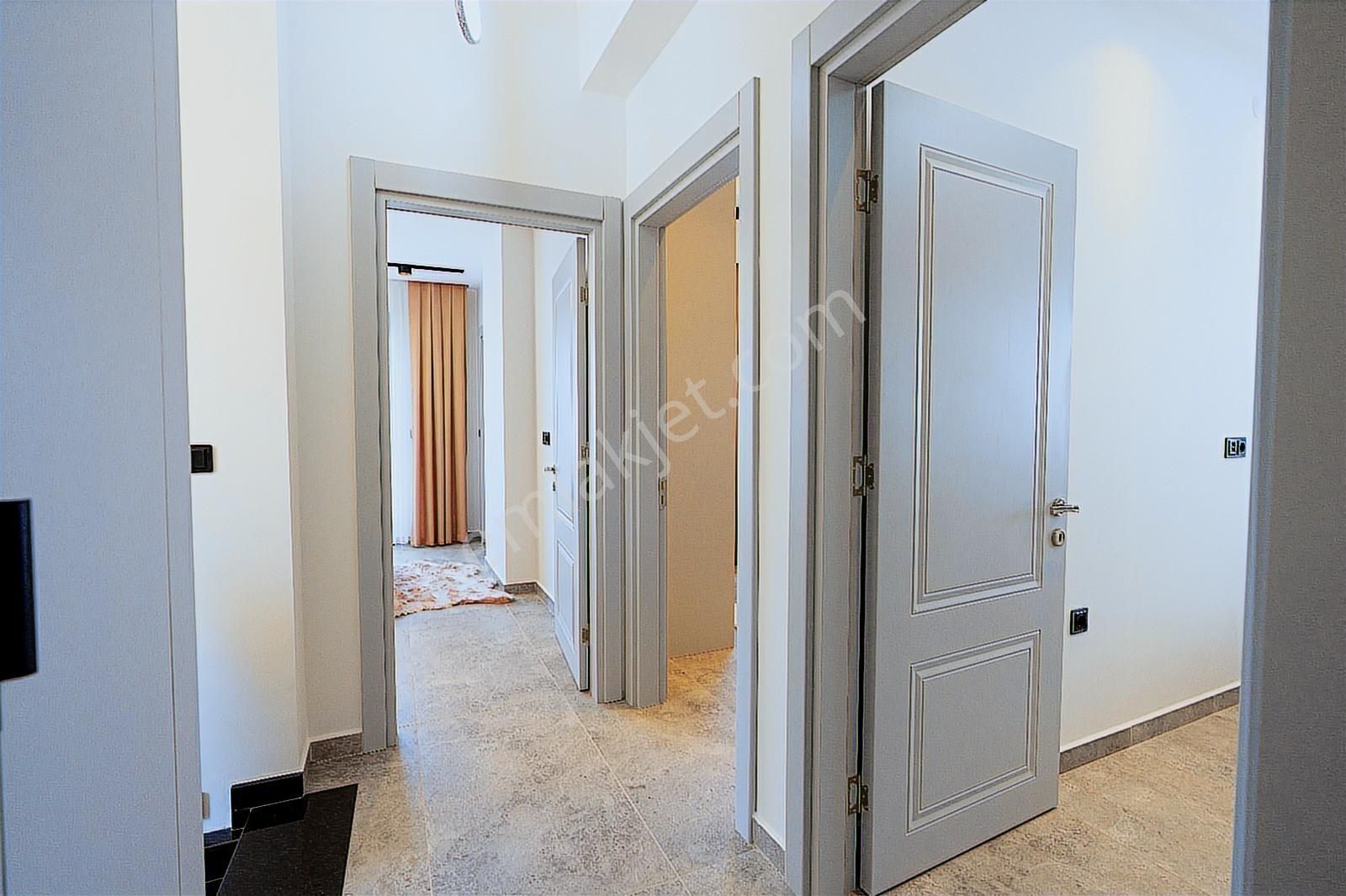 Kuşadası Davutlar Sahilinde Müstakil Özel Havuzlu Yazlık - Görsel 28