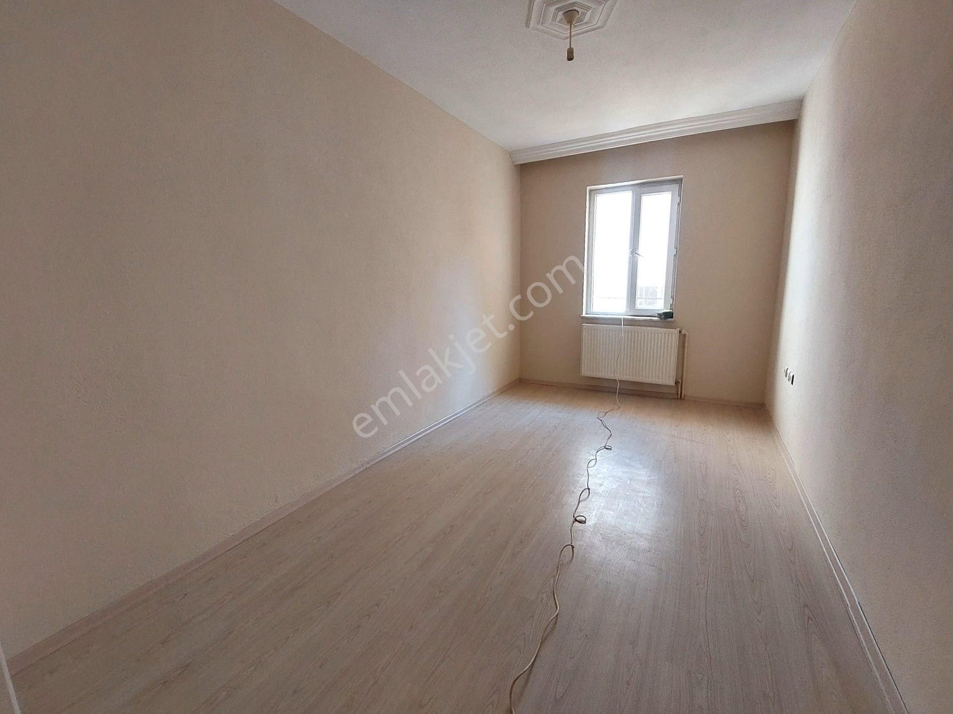 Recep Ümit Emlak'tan Sakarya - 2 Ve Turgut Reis Caddeleri Yakınında Kiralık 3+1 Daire - Görsel 21